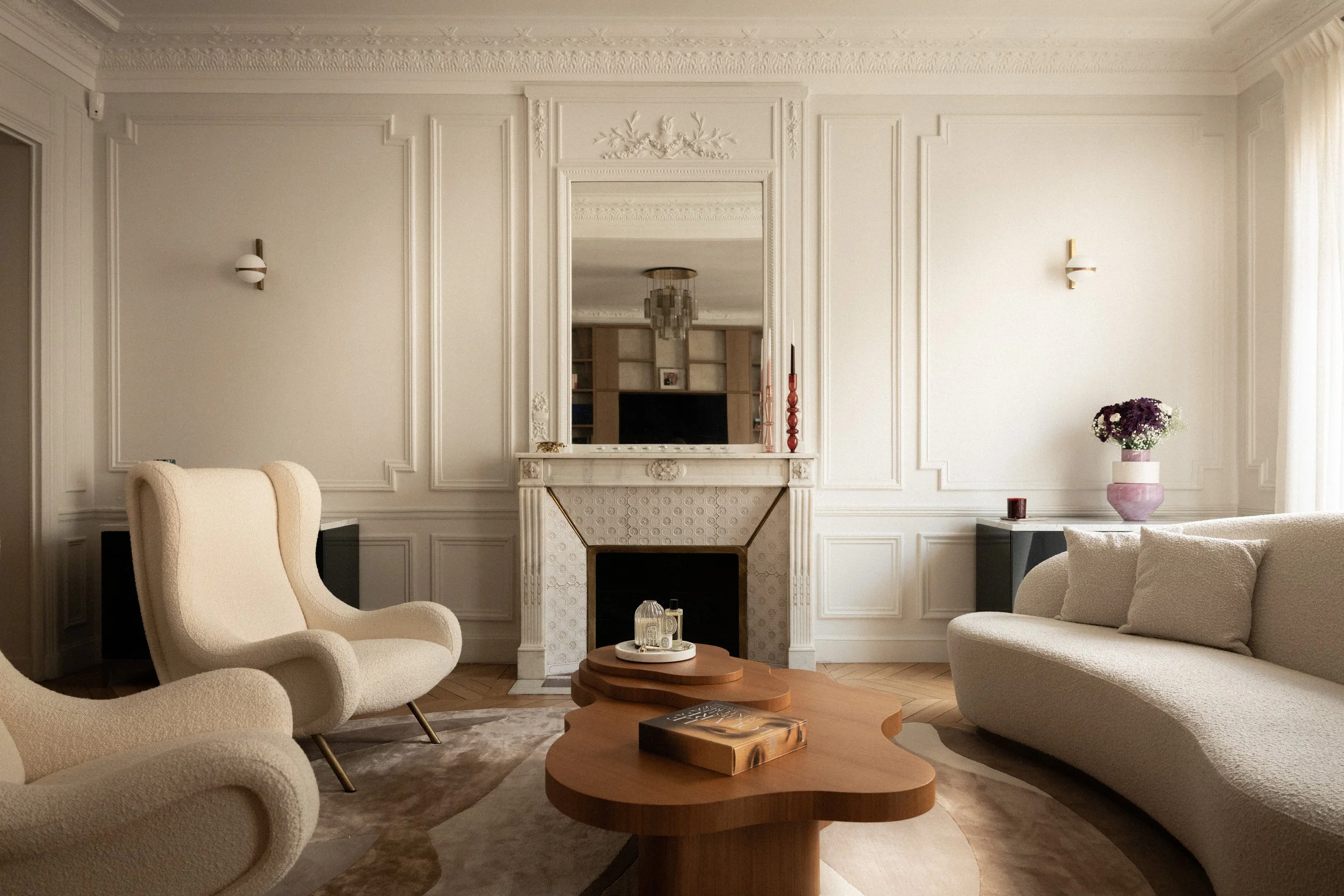 Le style parisien contemporain en 2026 : couleurs, textures et nouvelles élégances (copie)