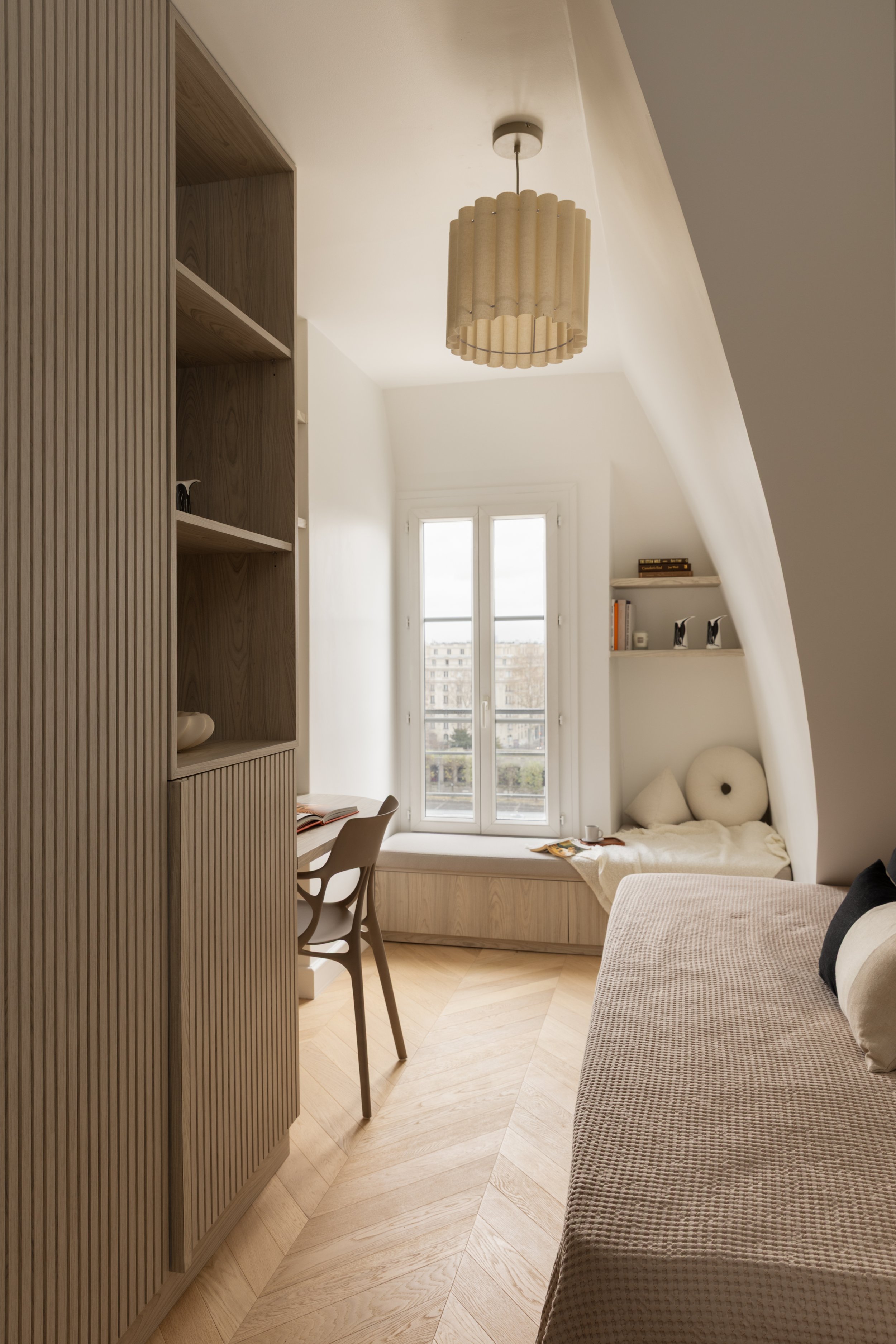 Prix d’un architecte d’intérieur à Paris : tarifs, budget et rentabilité en 2026