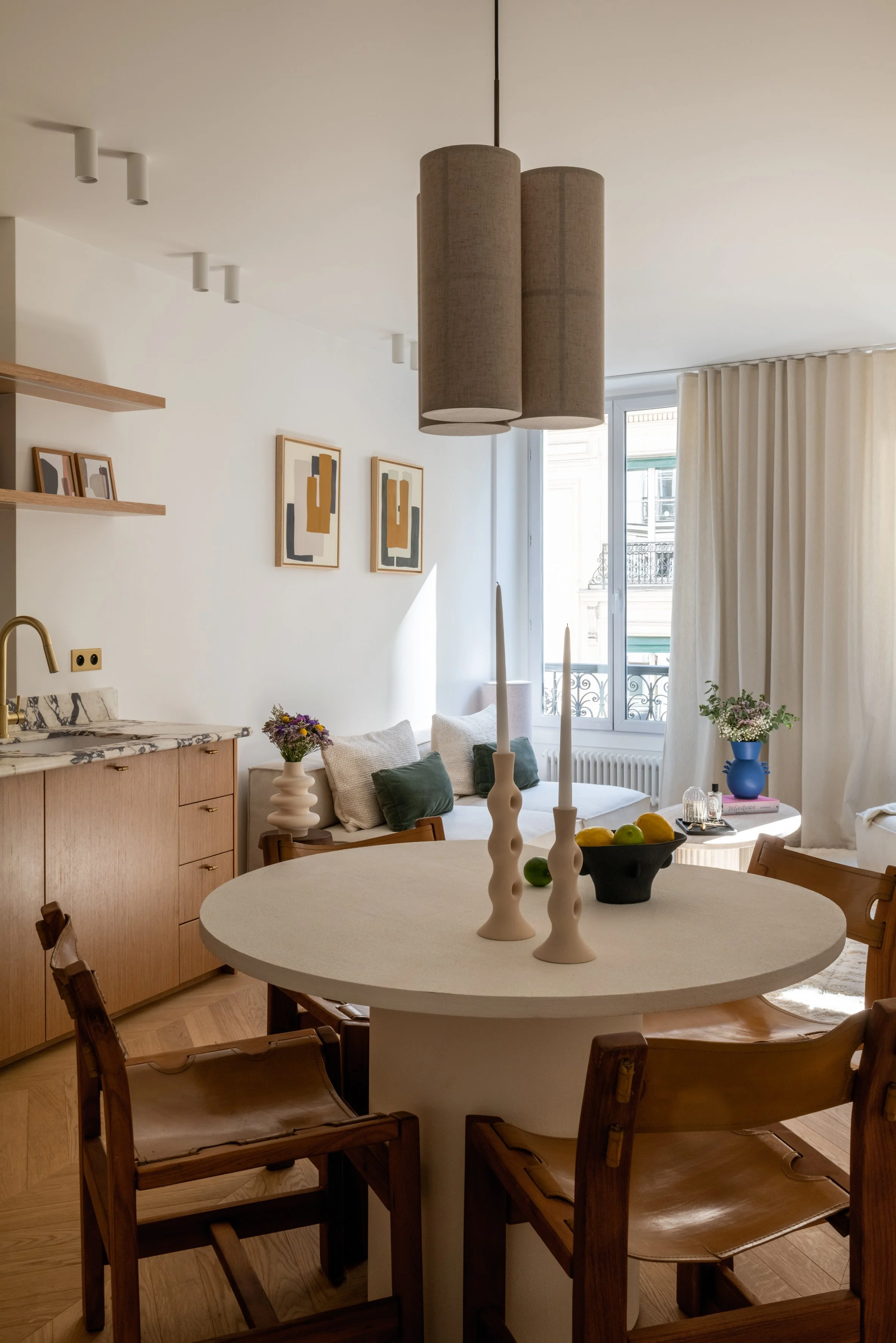 salon lumieux  et cosy rue st honoré