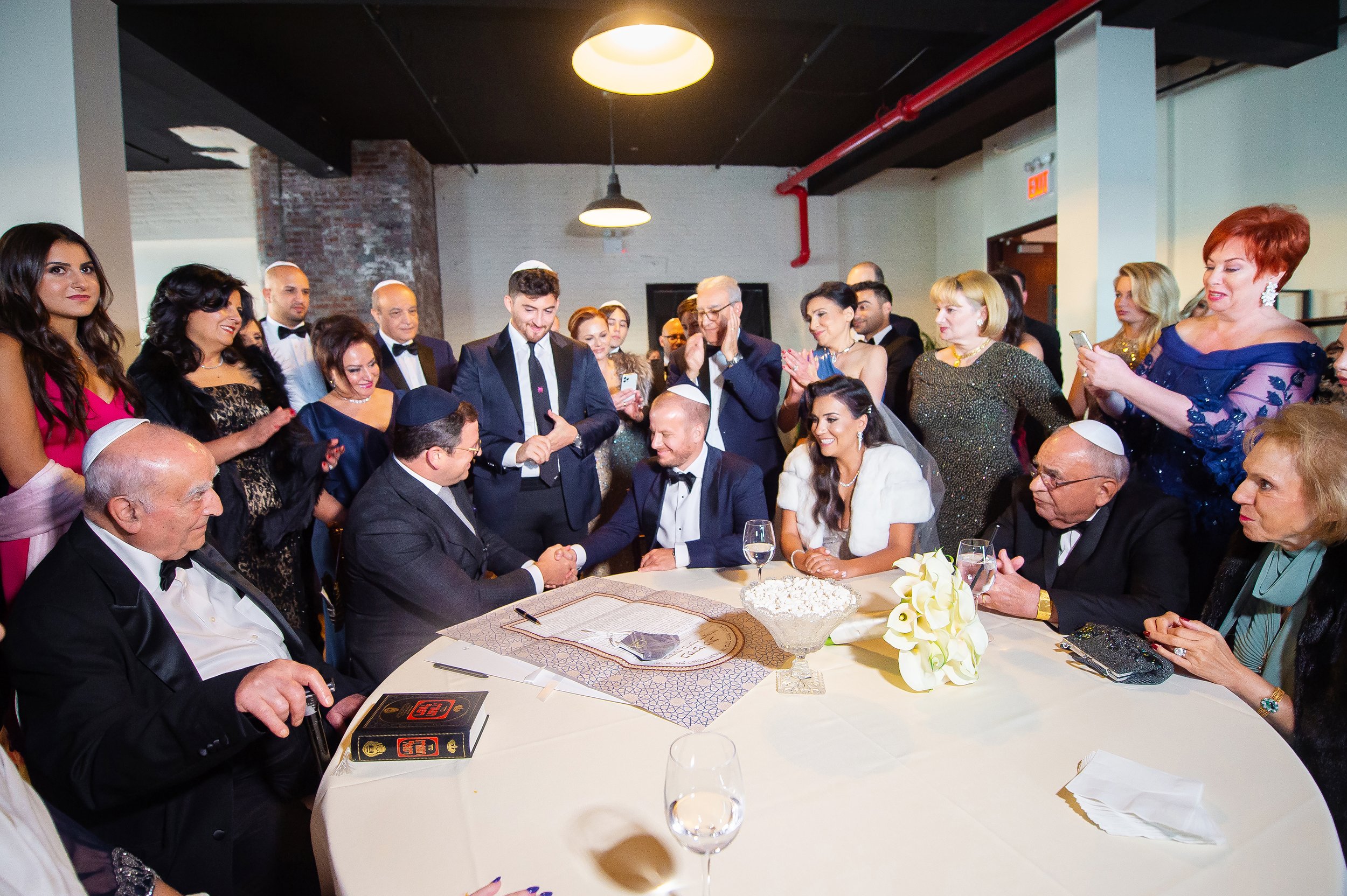 traditional jewish wedding, the ketubah signing