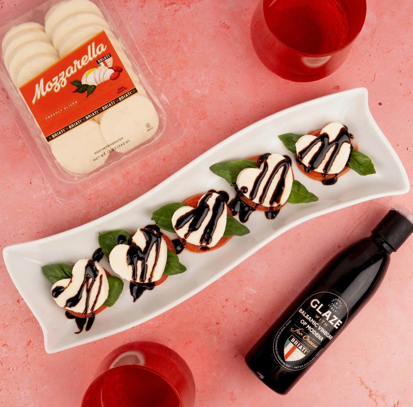 If love had a flavor, it&rsquo;d be mozzarella + balsamic. 💘  Make our Heart Caprese using our Sliced Mozzarella and Balsamic Glaze. 

Recipe in link in bio!

#ValentinesDay #CapreseSalad #MozzarellaLove