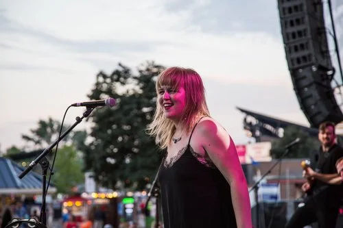 mel flannery concert.jpg