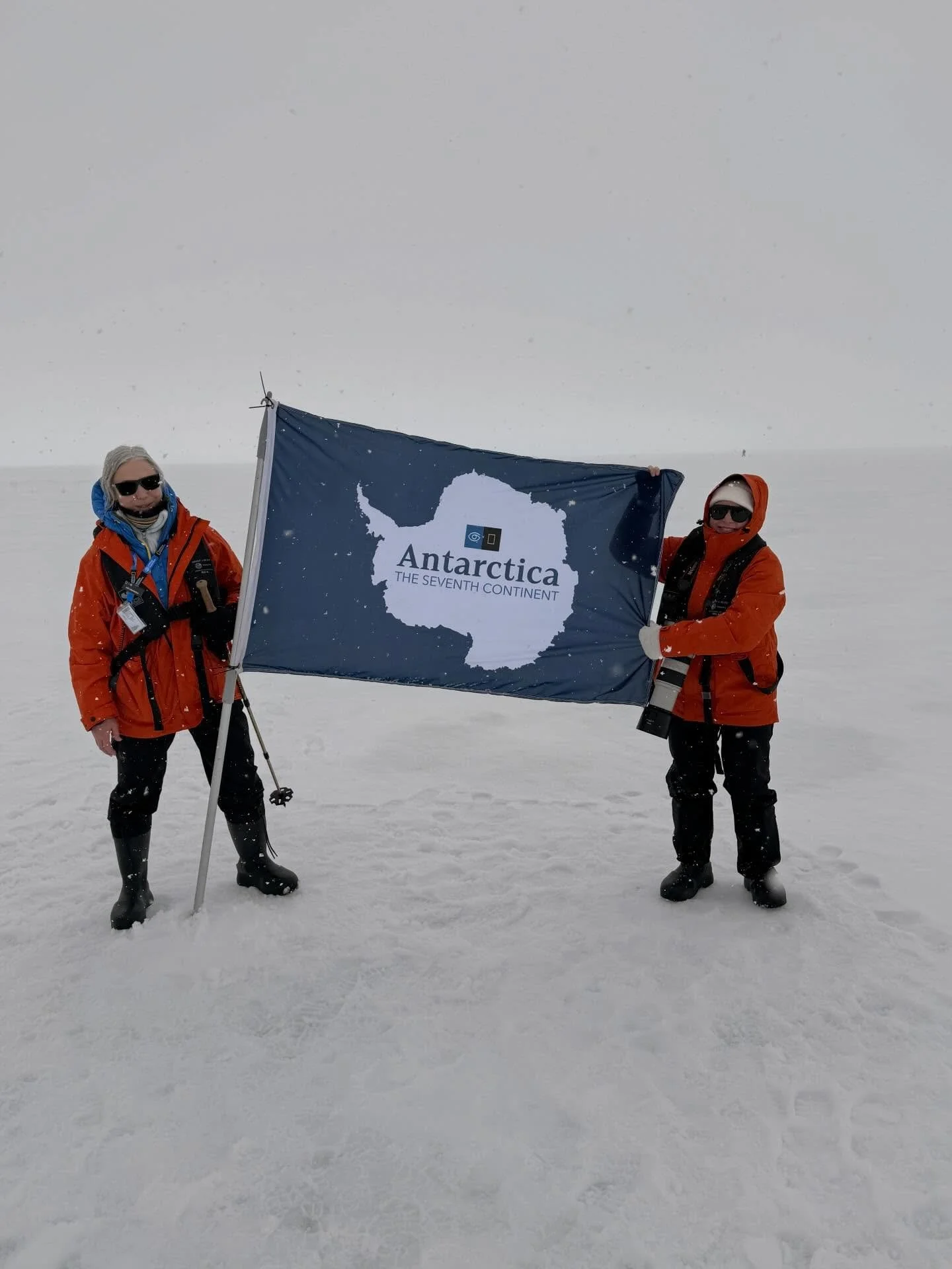 Right now if you look up the chart of ships on the planet, I have found myself on the Southernmost vessel in the world by 250 nautical miles! It feels surreal. 

The captain and crew of @lindbladexp has been phenomenal. We have been so cared for and 