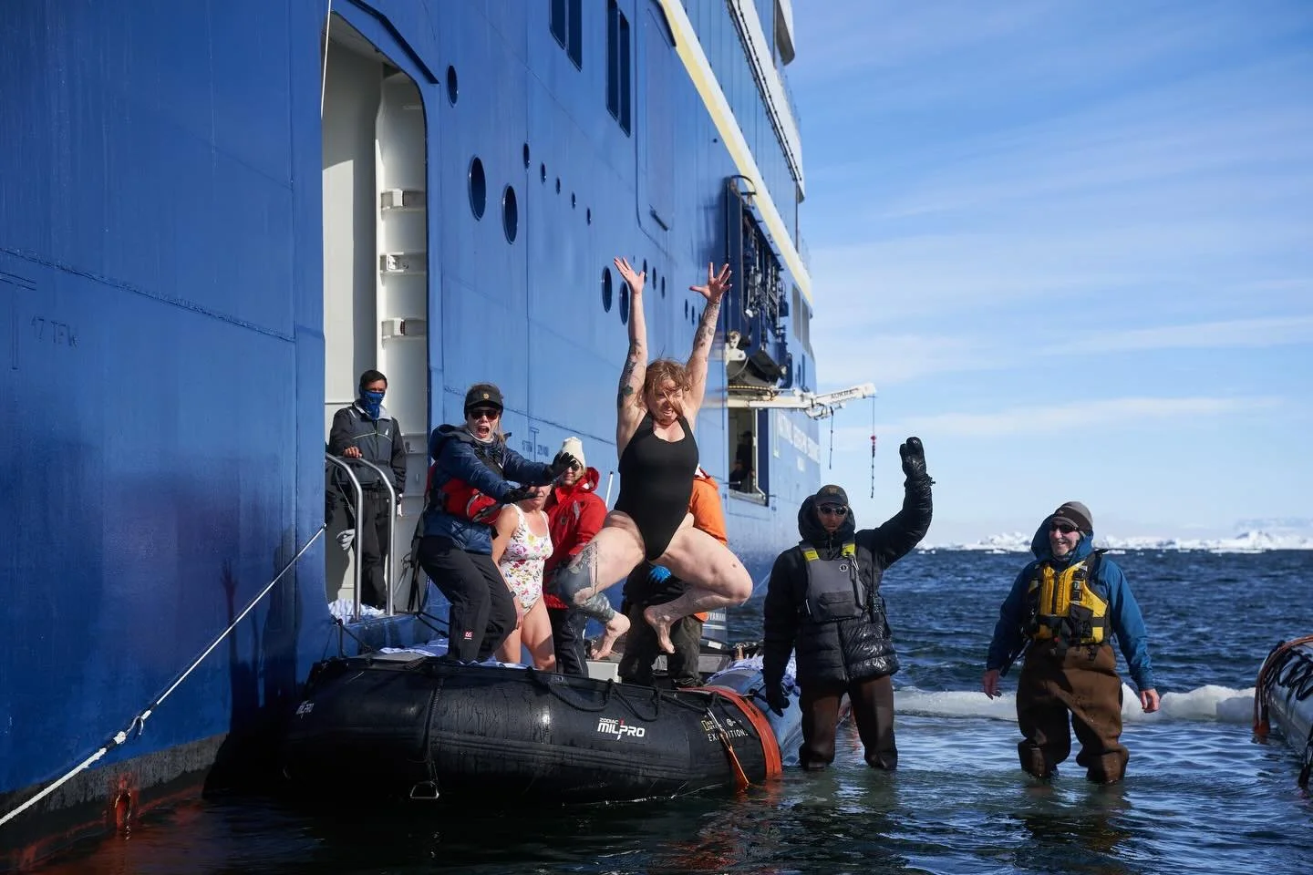 I saw some people rehearsing their jump&hellip;.

Clearly I should have too. 

I&rsquo;ll never understand how my unplanned polar plunge entry was frog pose??? Thanks for capturing the video @gramlich2903 and @lindbladexp for the truthful unflatterin