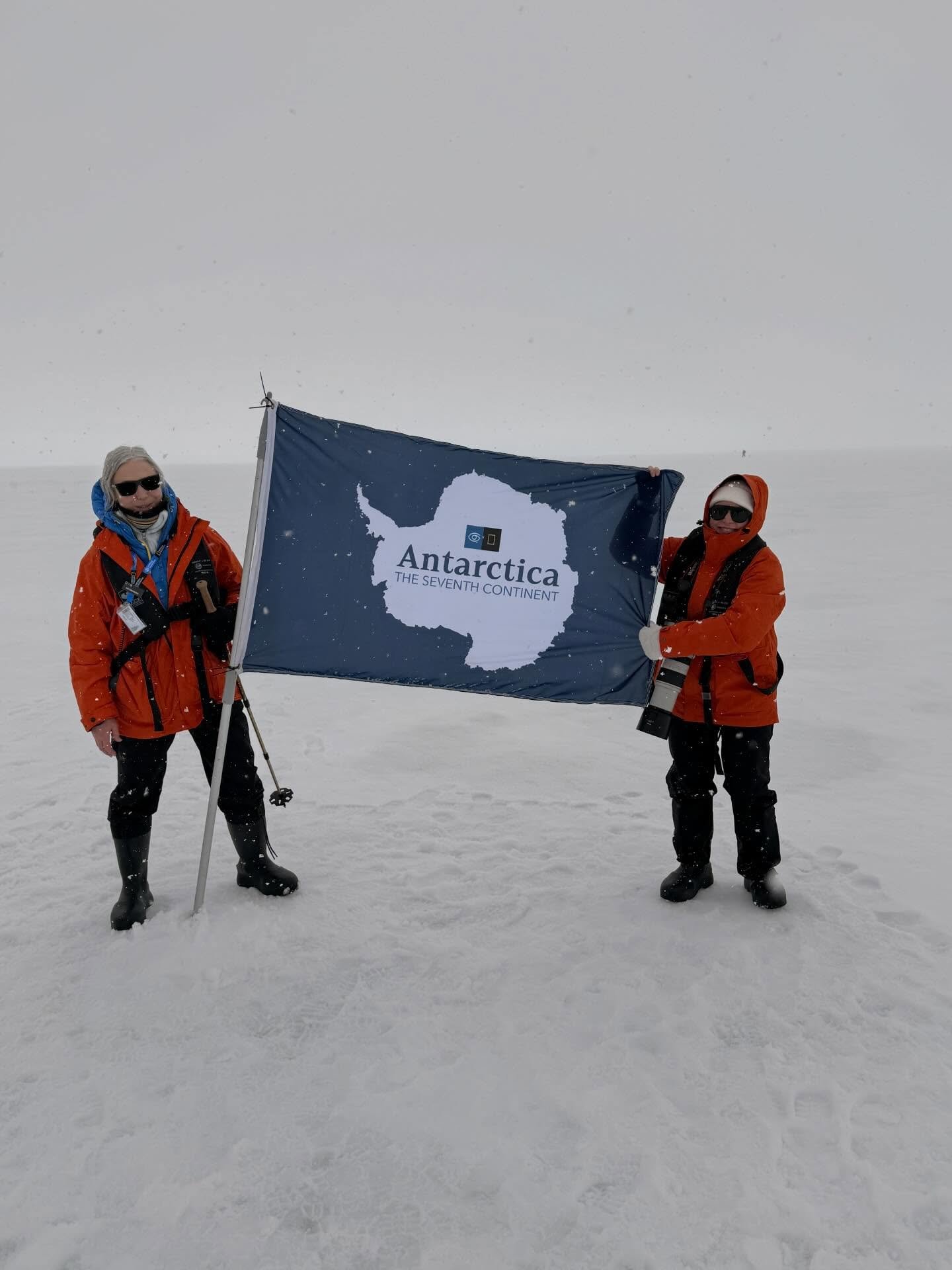 Right now if you look up the chart of ships on the planet, I have found myself on the Southernmost vessel in the world by 250 nautical miles! It feels surreal. 

The captain and crew of @lindbladexp have been phenomenal. We have been so cared for and
