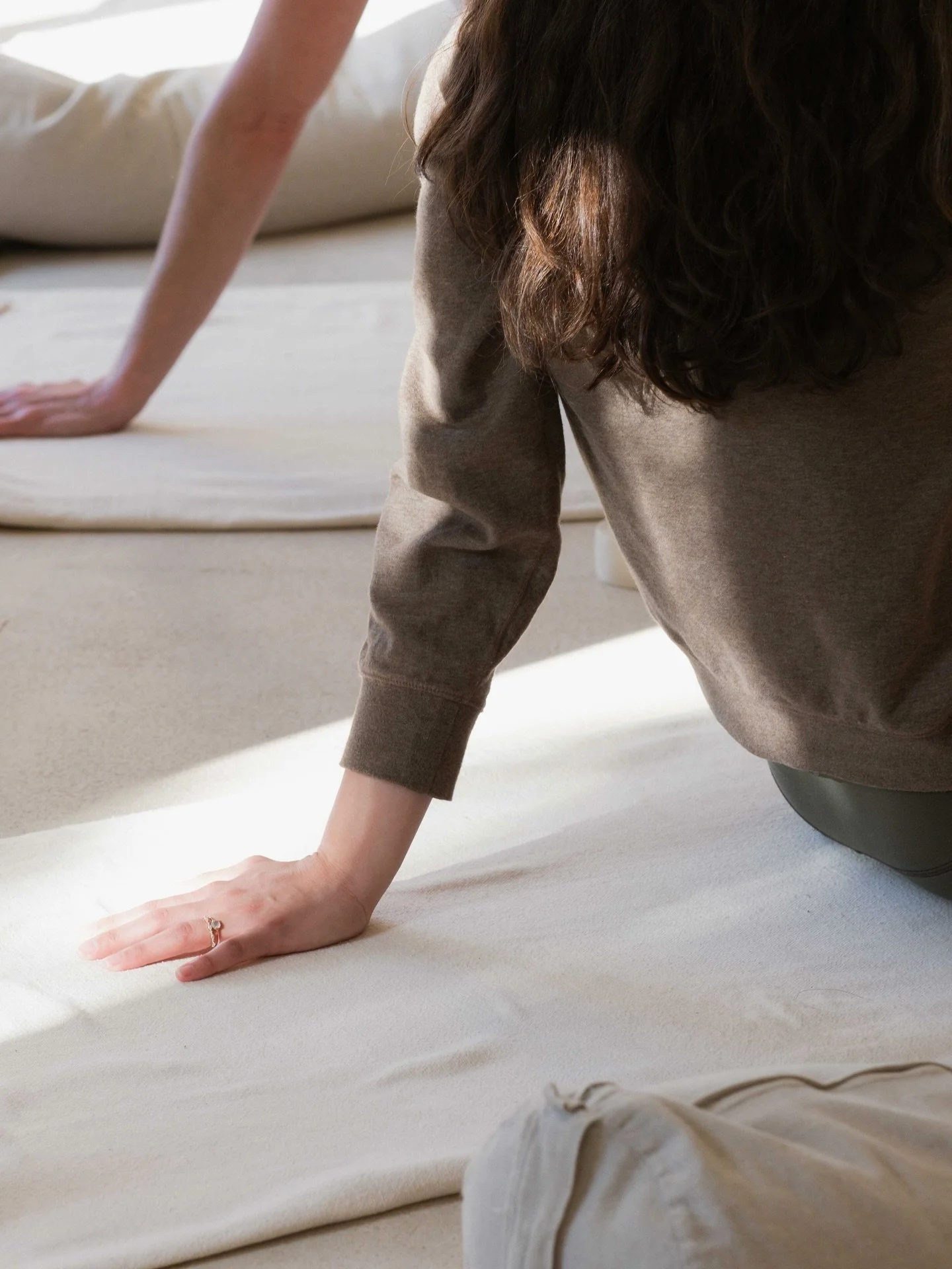 Our Muse Retreat is felt in the details 🕊️

In the movement and the stillness, the closeness and shared breath, the spaciousness through which you can simply be, and the gentle openness where your feminine wisdom can begin to rise. 

It lives in wha