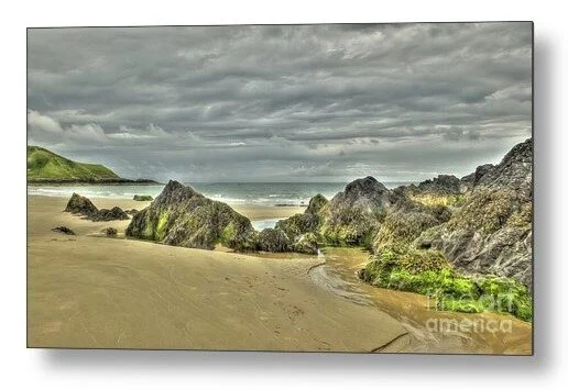 Storm Approaching Metal Print by Catchavista at Fineartamerica