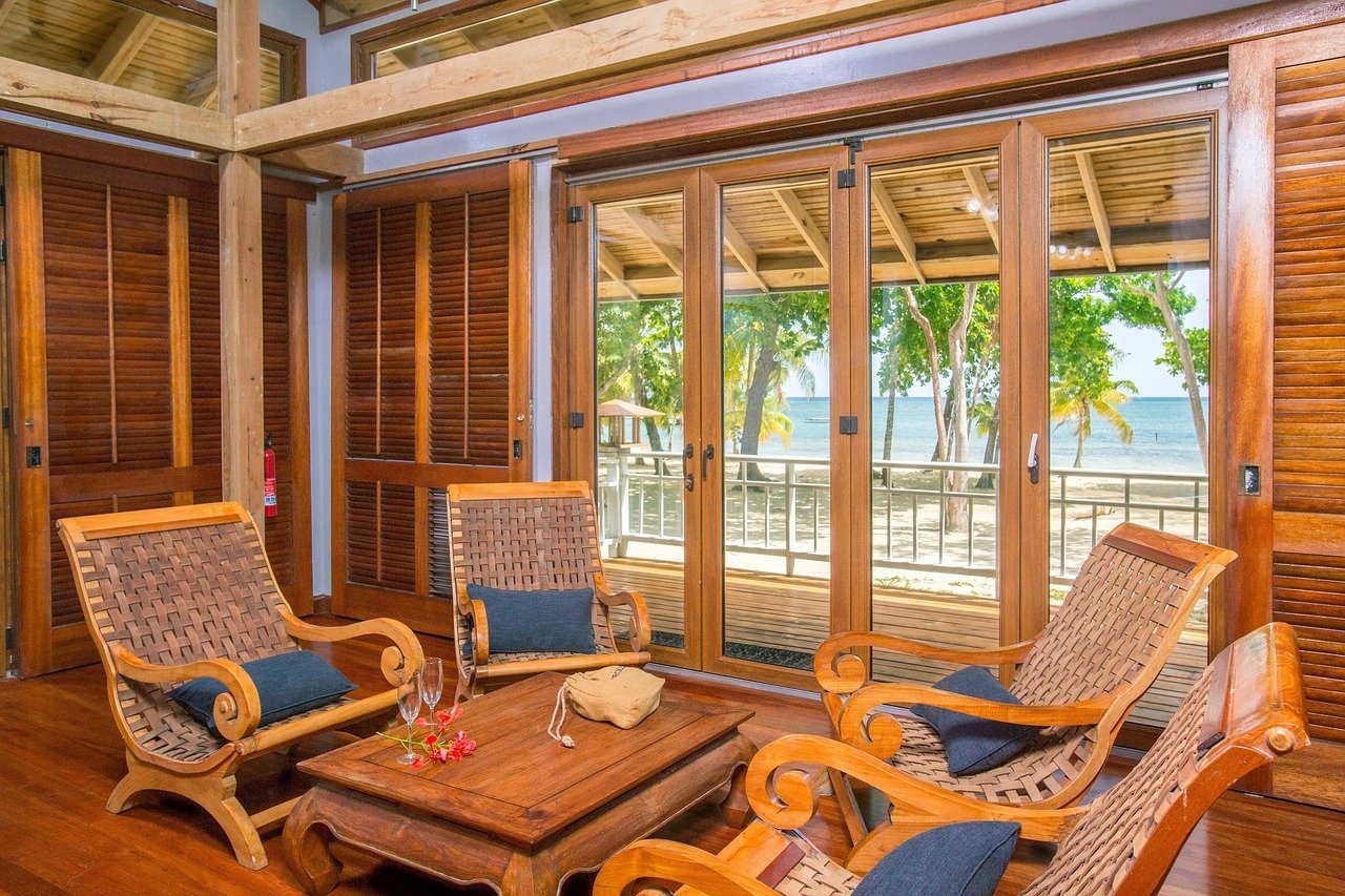 Travel Myth: Travel Advisors Only Book Resorts + Hotels