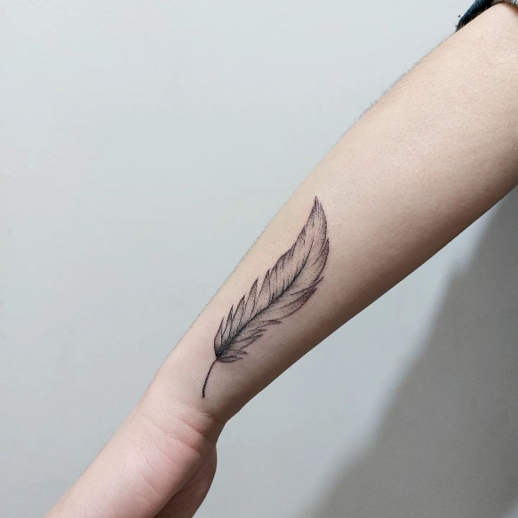 Harsh Tattoos - Feather tattoos symbolize different... | Facebook