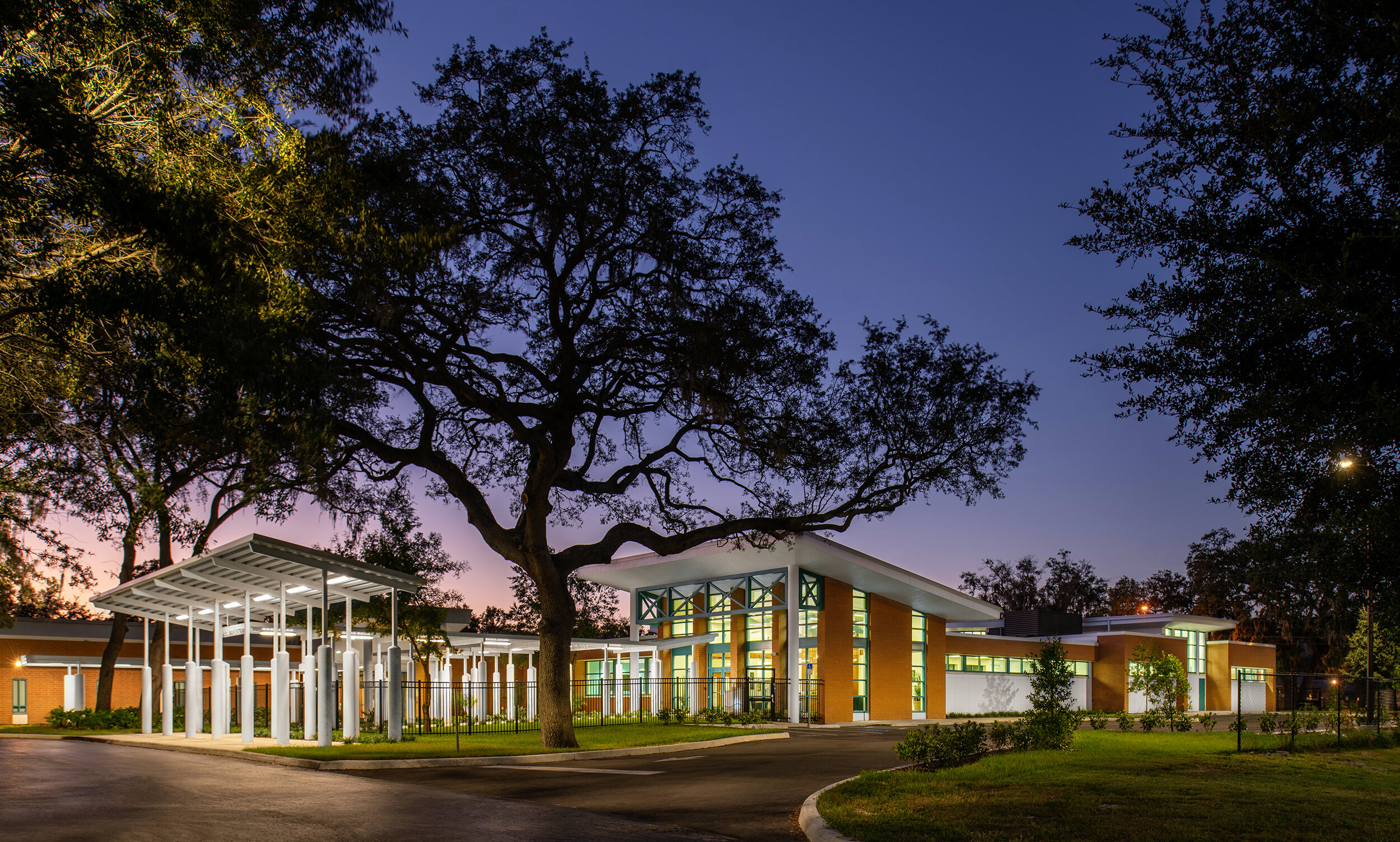 Junior-Achievement-Tampa-Financial Park-EWI Construction Exterior at Dusk.jpg