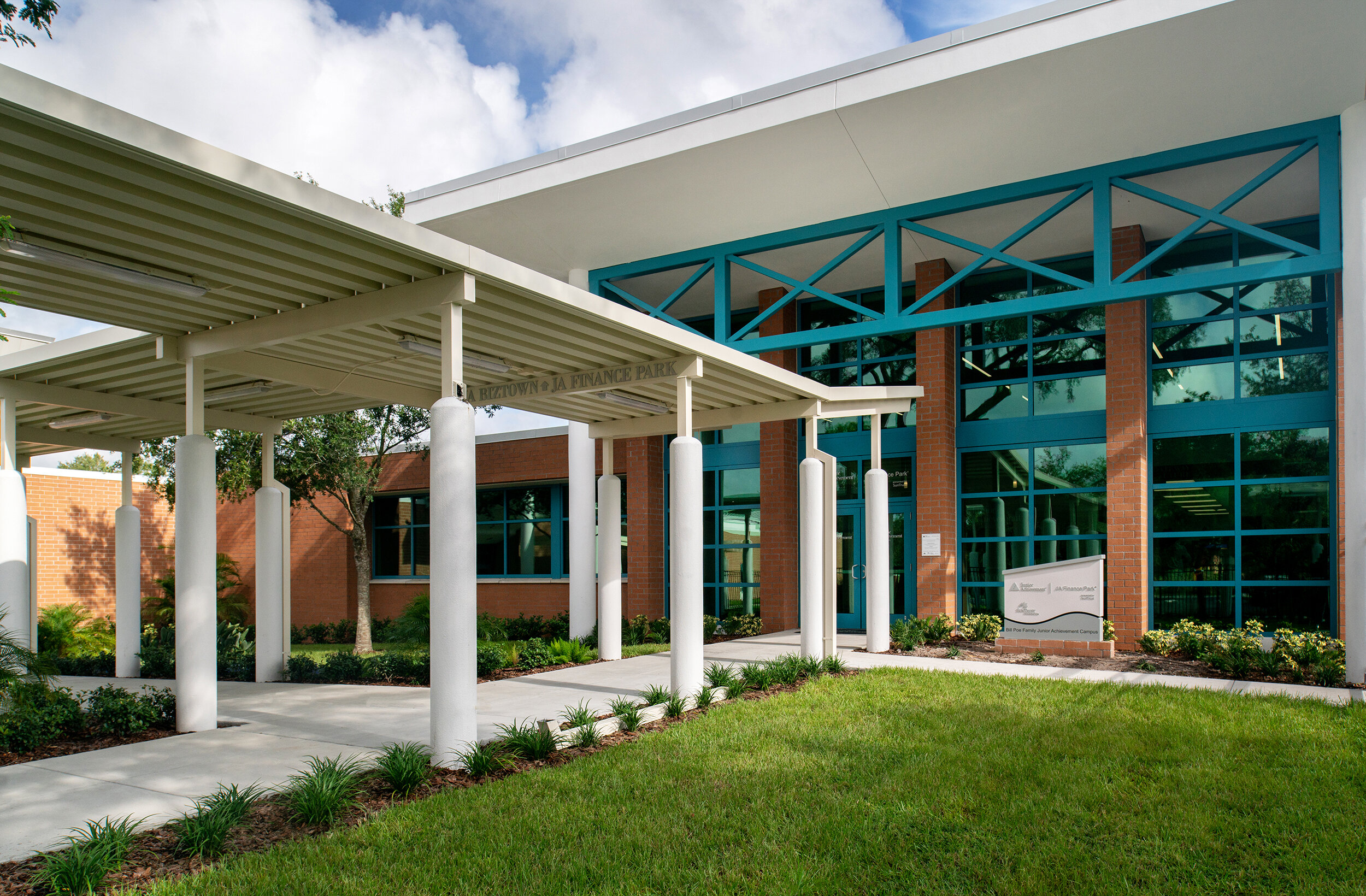 Junior-Achievement-Tampa-Financial Park-EWI ConstructionMorning-Approach-Angle-One.jpg