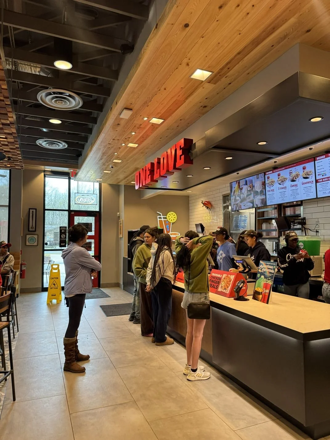 raisingcanes-014.jpg