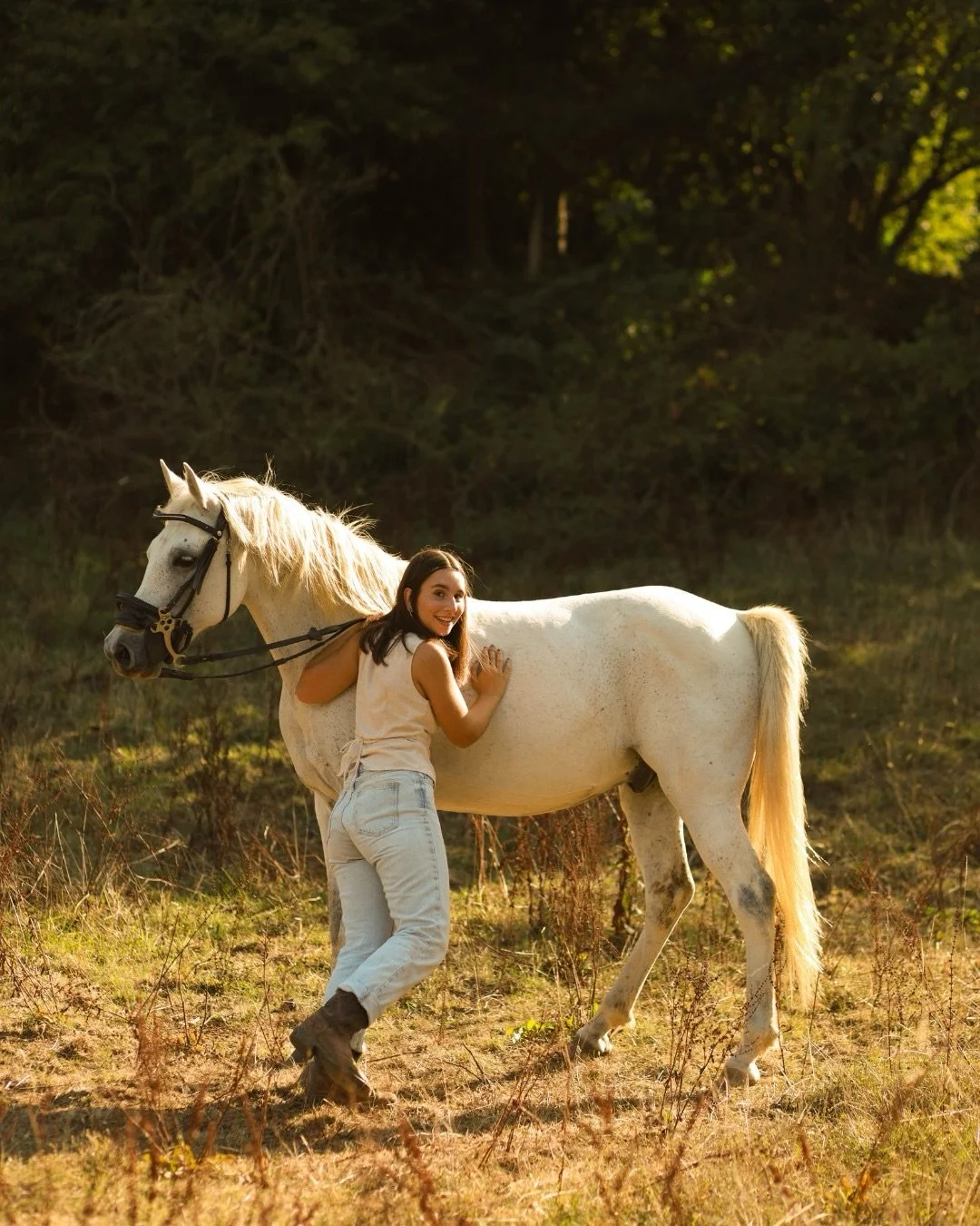 🐴 Una sesi&oacute;n de fotos diferente, con tu caballo como protagonista. 🤎

Hay v&iacute;nculos que son dif&iacute;ciles de explicar con palabras&hellip; y la relaci&oacute;n que tienes con tu caballo es uno de ellos.

Por eso, &iquest;qu&eacute; 