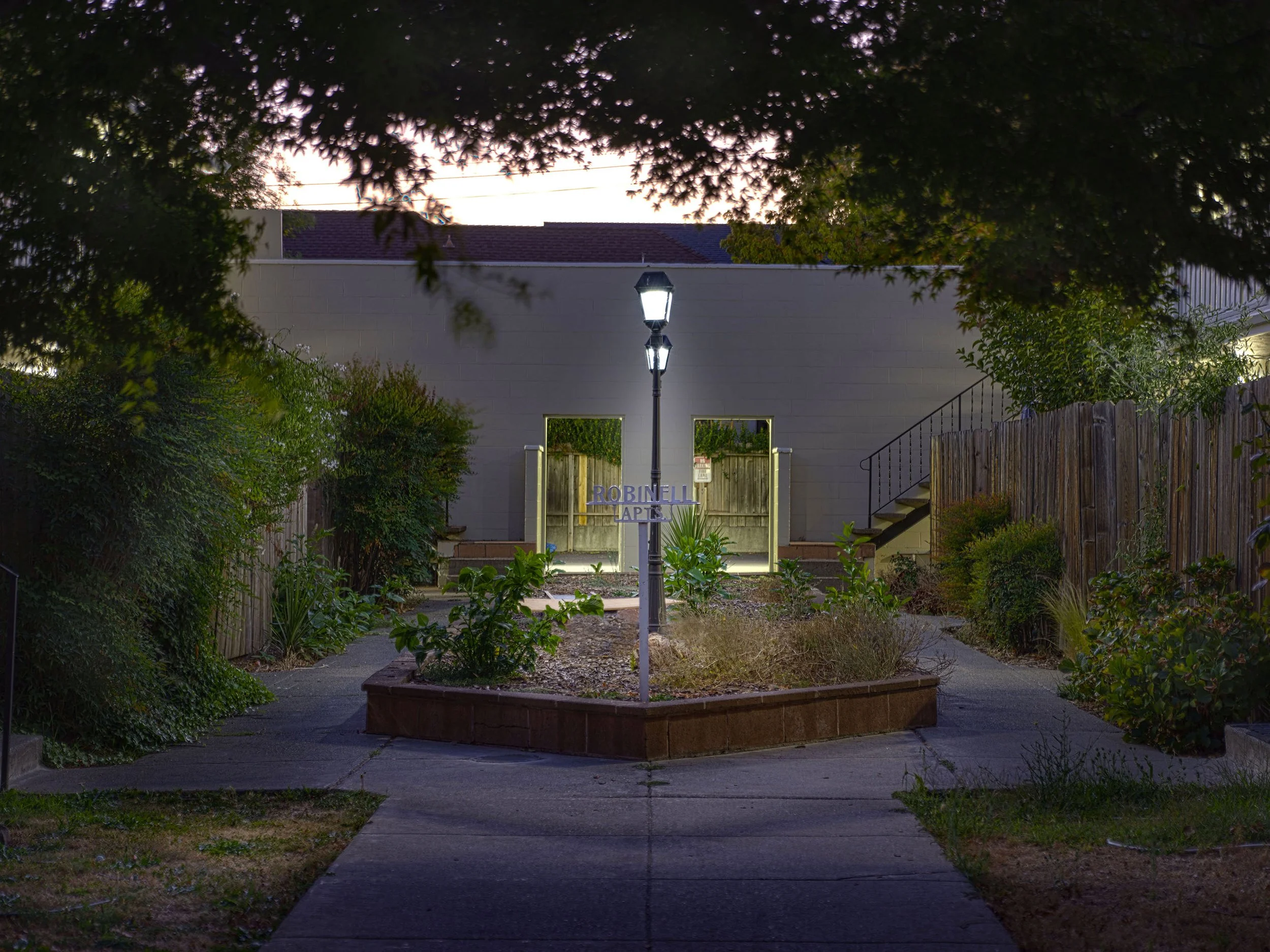 Robinell Apartments