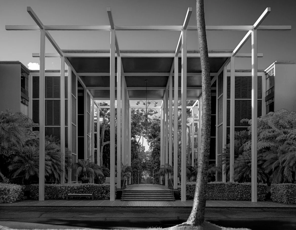 A FASHIONABLE NEIGHBORHOOD