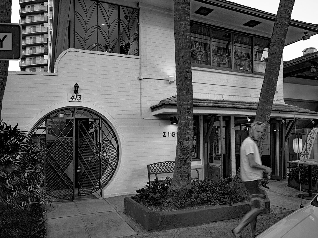 A FASHIONABLE NEIGHBORHOOD