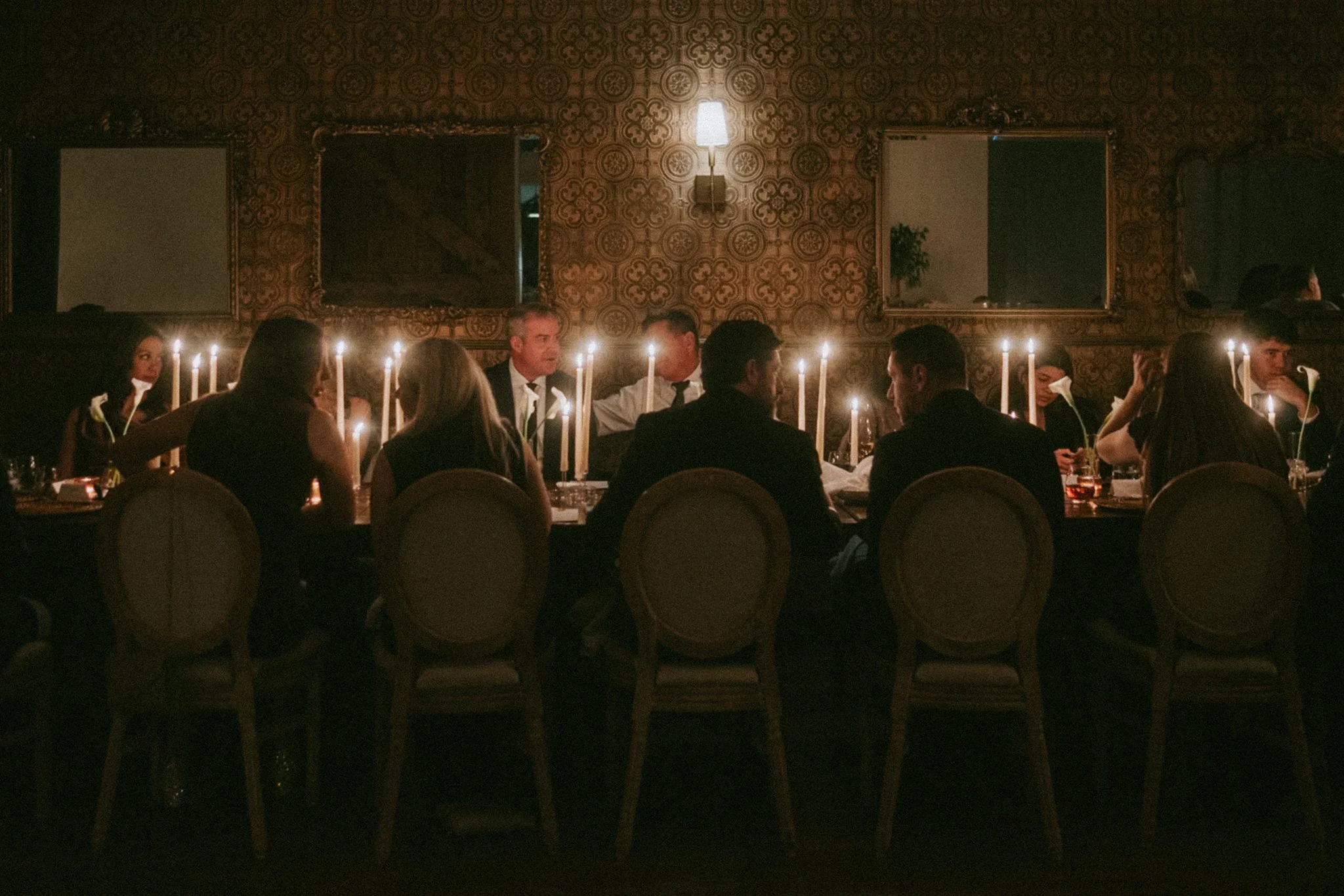 What ‘Unobtrusive’ Wedding Photography Looks Like on a Real Wedding Day