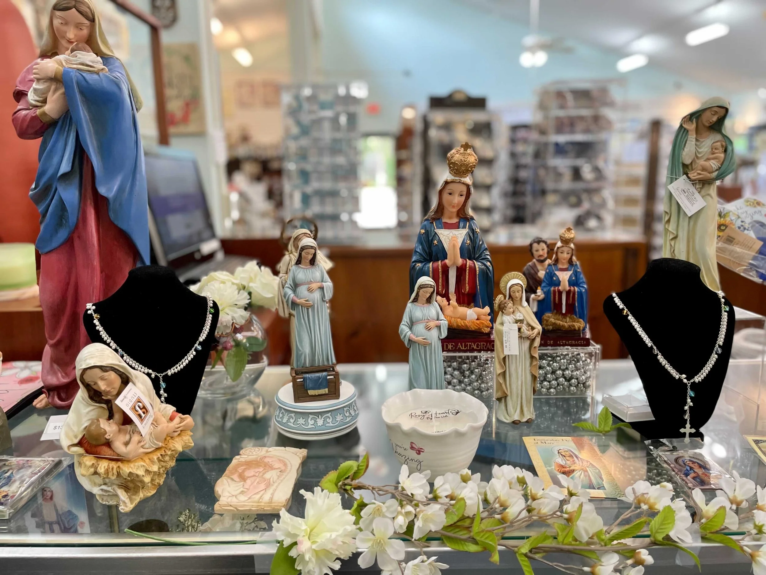 gift-shop-shrine-of-our-lady-of-the-island