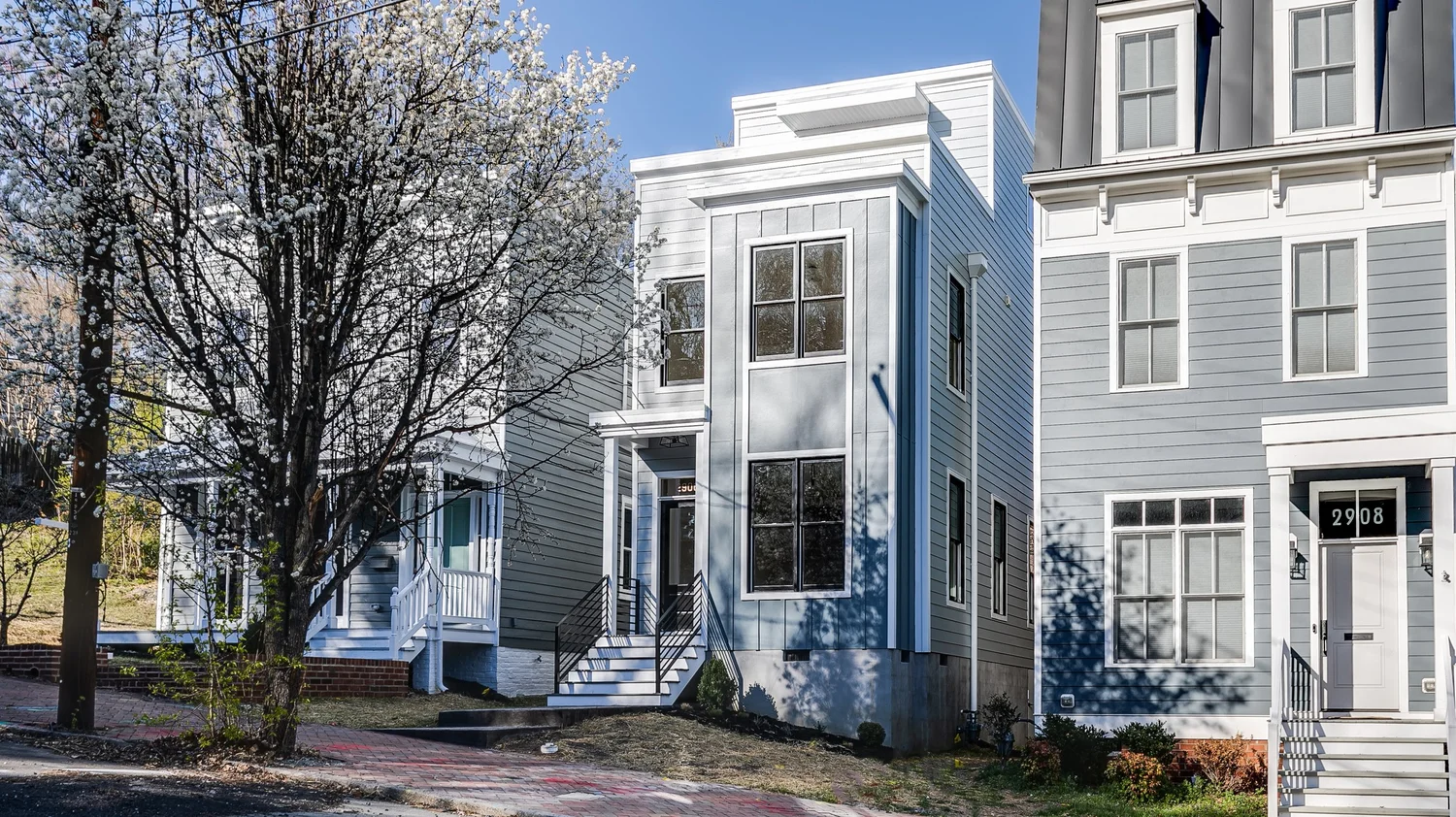 Keel infill custom home on Franklin Street in Richmond VA