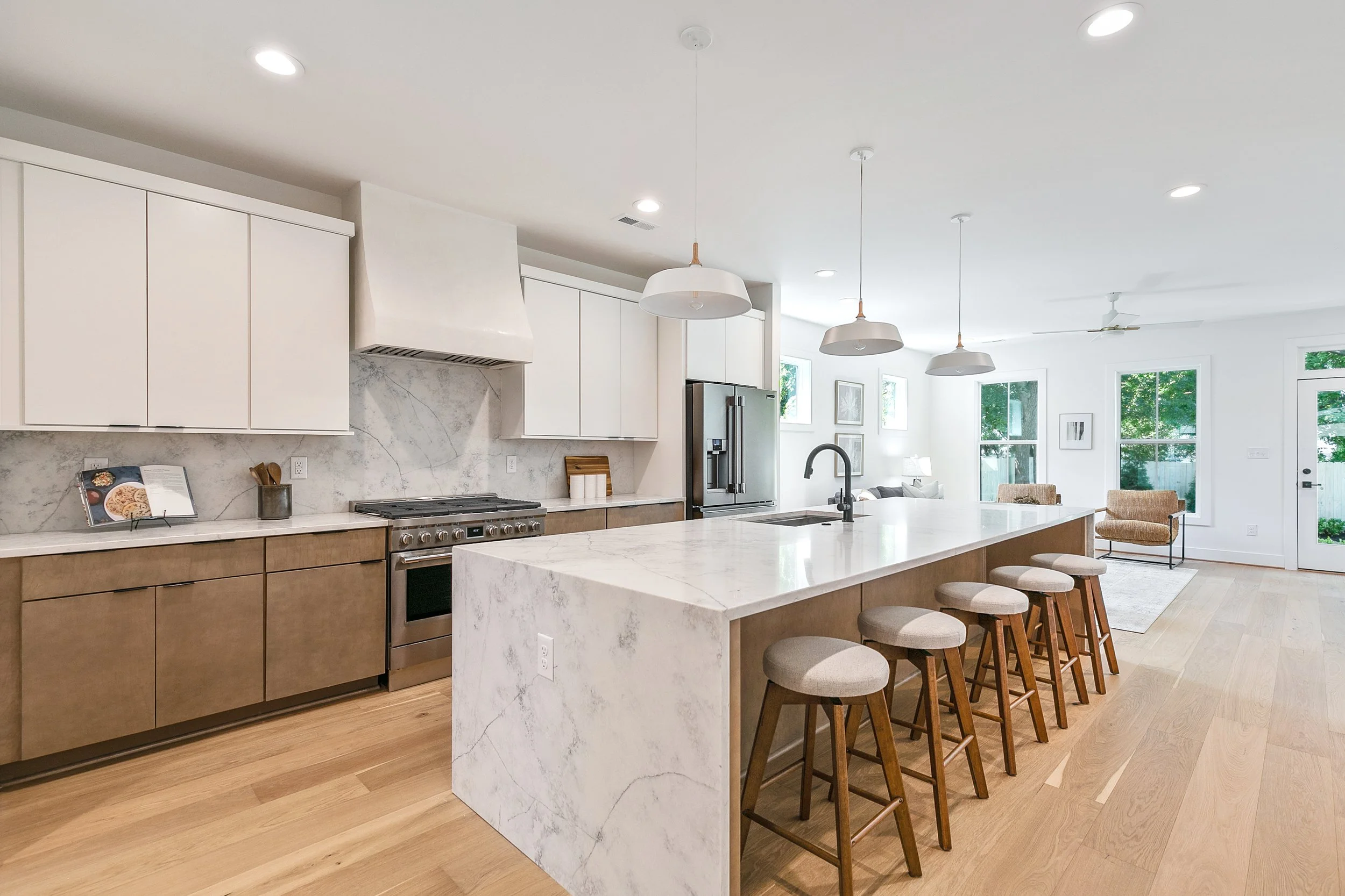 3115 Grayland Ave-19.jpg