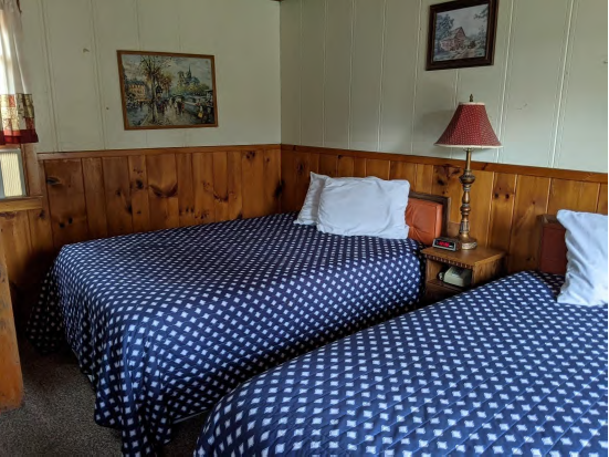 DOUBLE BED CABINS 