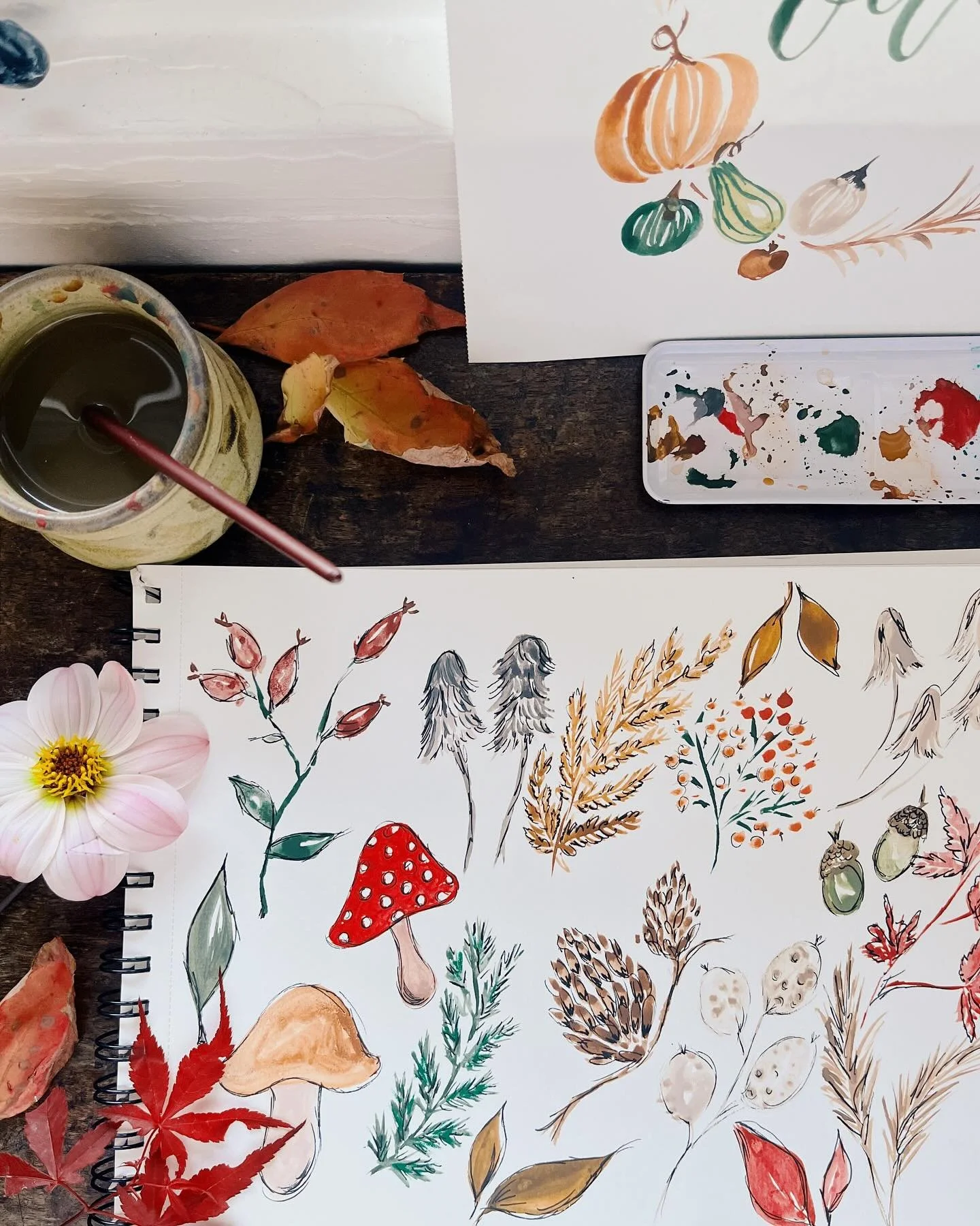 Get creative this weekend with an online workshop, from pumpkin painting to watercolours, creative collage, fine liner drawing and nature journaling 🍂 Head to my website for ready to watch sessions, once purchased you&rsquo;ll receive the video to e