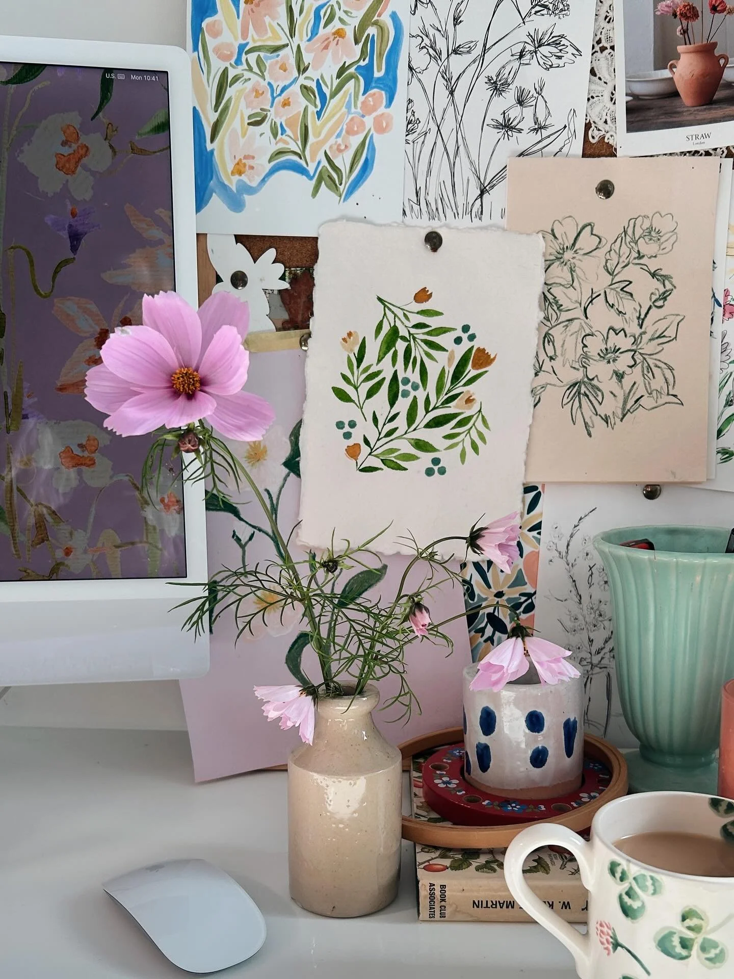 Nice things from this week 🍂Cosmos from the garden still flowering, leopard &amp; floral combination, cosy dinner &amp; catch ups with my pal, crafting with my little one, a pumpkin painting workshop, &amp; mushroom spotting 🍄&zwj;🟫