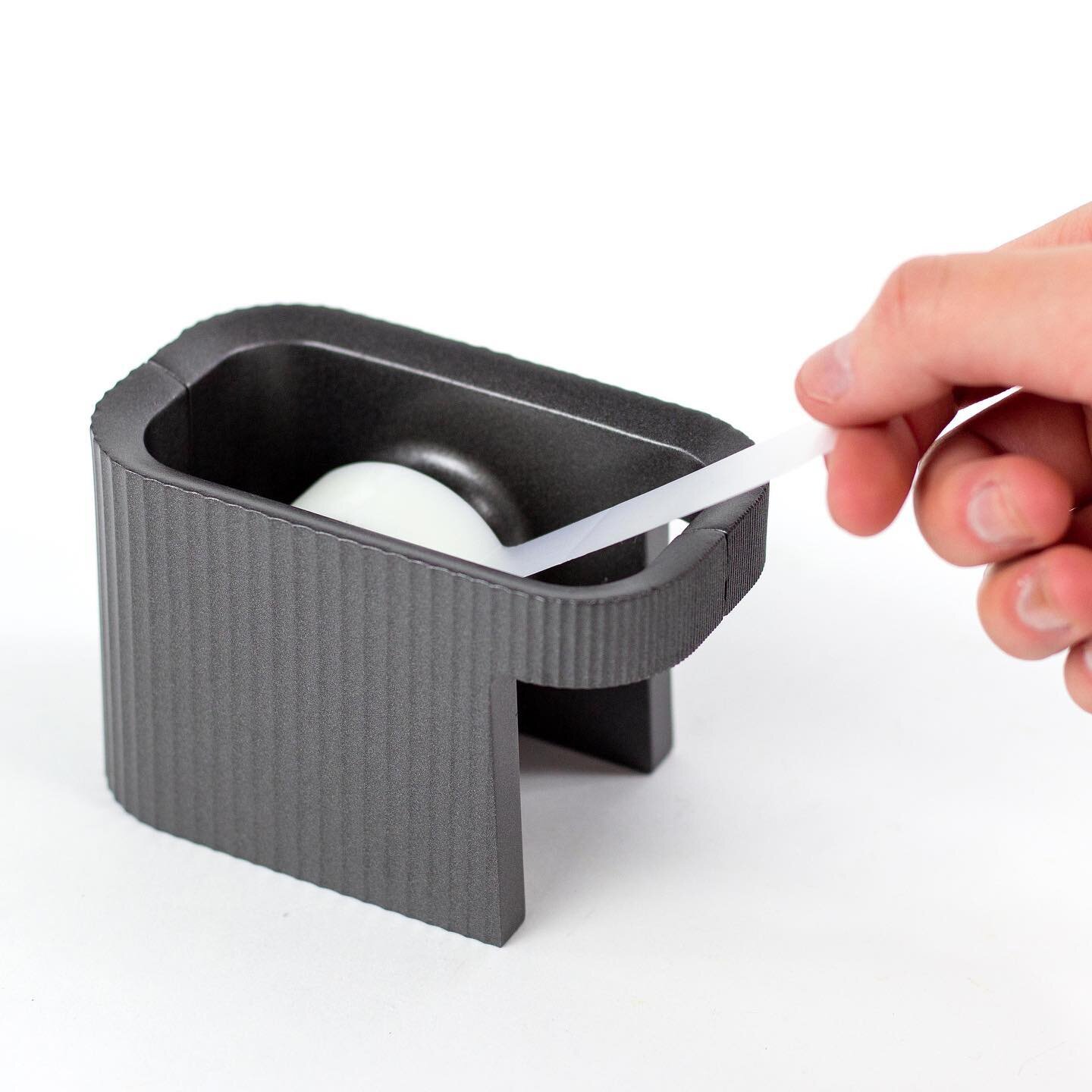Corru, by Sidona Bradley @sidonart, is a CNC milled tape dispenser that uses a series of interlocking parts and magnets to attach its two sides, allowing for ease of tape replacement. Inspired by corrugated metal, the surface is wrapped with an undul