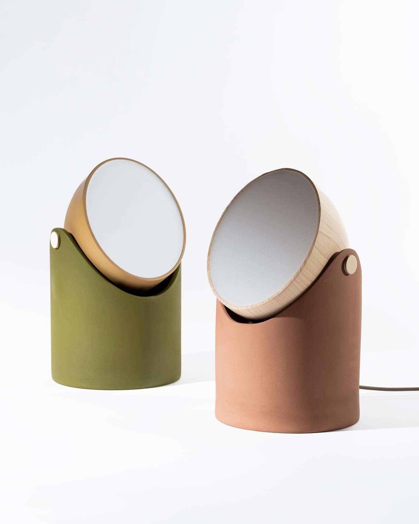 Elio, designed by Audrey Zerr @audreyzerrdesign, replicates the light that is occurring outside at a specific time of day. This will help regulate user&rsquo;s circadian rhythms that are often obscured by light sources such as computers and phones. 
