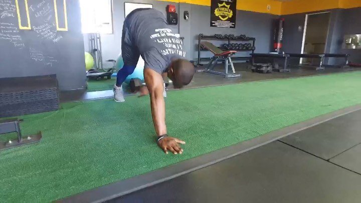 ⚡️🔥{SYNERGY ALBANY WEEKLY CHALLENGE #2}⚡️☄️
.
.
Complete this 5 exercise circuit for 3-5 rounds (Starting your first round at 30 seconds and increasing each round,45, then 1 minute)
If you&rsquo;re up for it rounds 4 and 5 will go down 45 seconds th