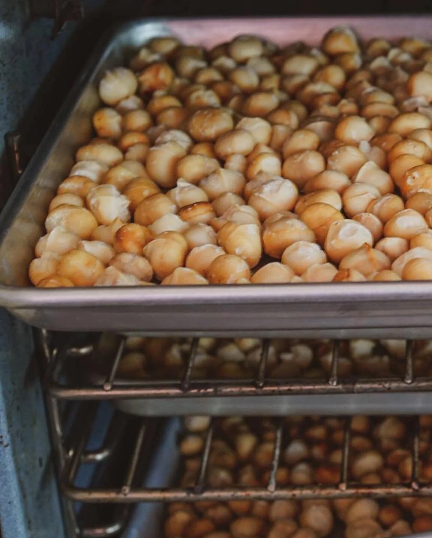&ldquo;Also - by the way - your mac nuts are the best we&rsquo;ve ever had. Wow!&rdquo; - @jononeiger of the @regenerativedesigngroup 

Mahalo for the kind review of our products! In honor of our friend and mentor&rsquo;s visit to the farm,
orders of