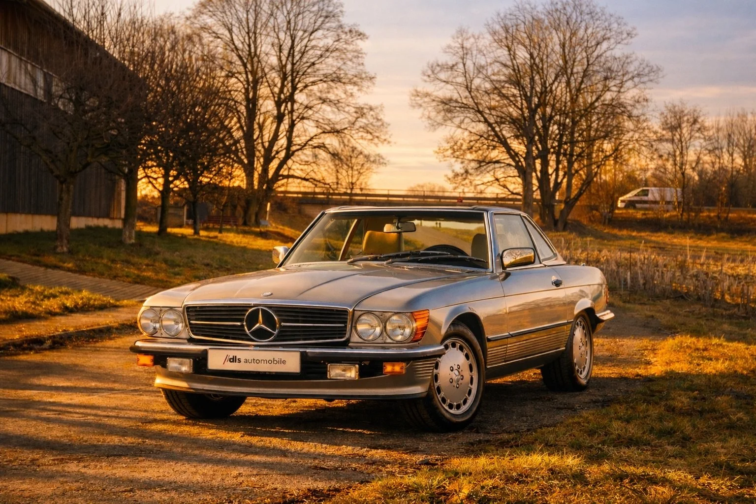 Mercedes Benz 560SL Roadster // letzte Bauserie 1989 // Referenz-Zustand // rauchsilber-metallic
