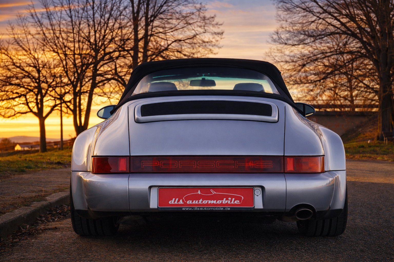 Porsche 964 Cabriolet bei Sonnenuntergang(1).png