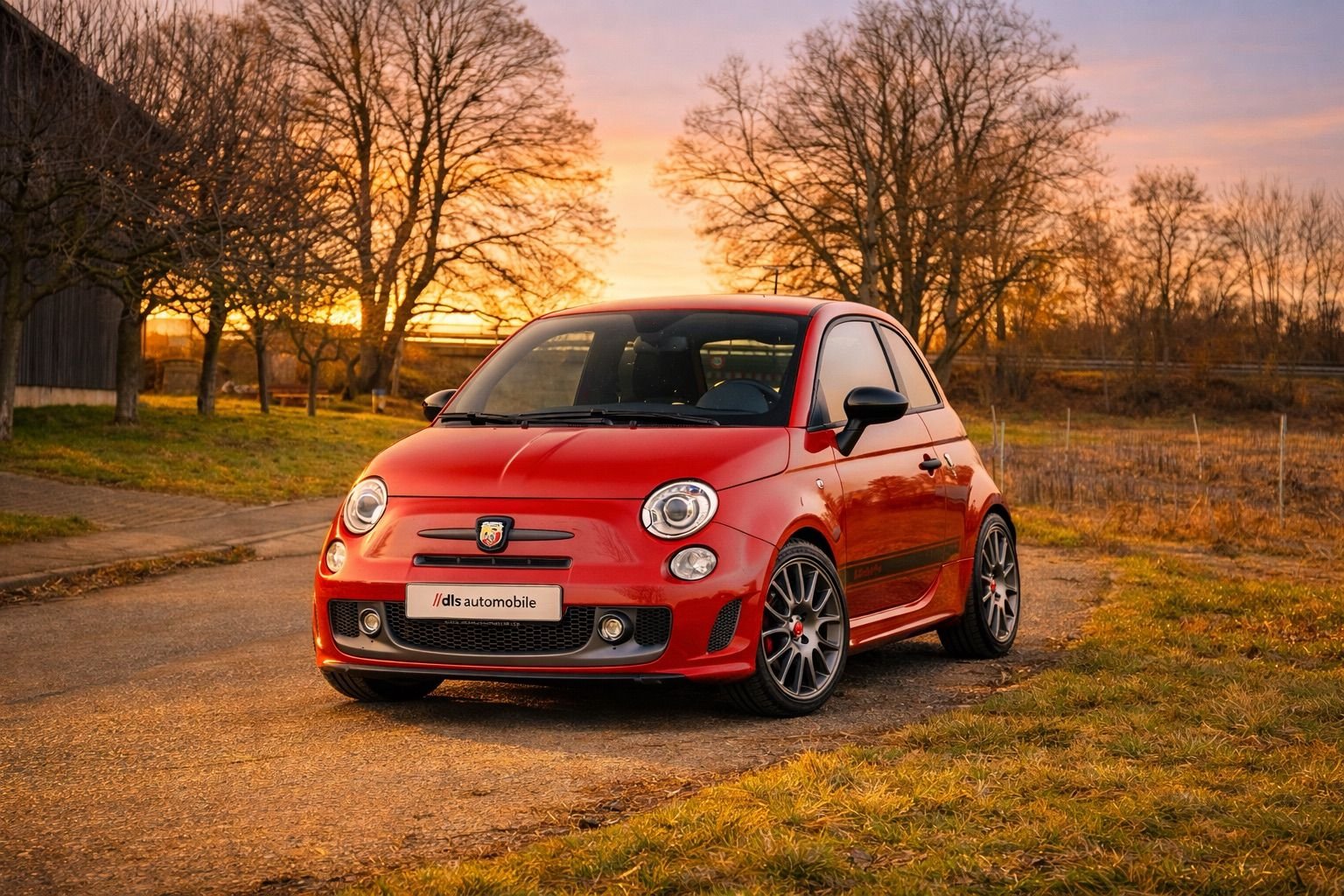 FIAT ABARTH 595 Competizione Tributo Ferrari // 1. Hd // 5124 km // Neuzustand