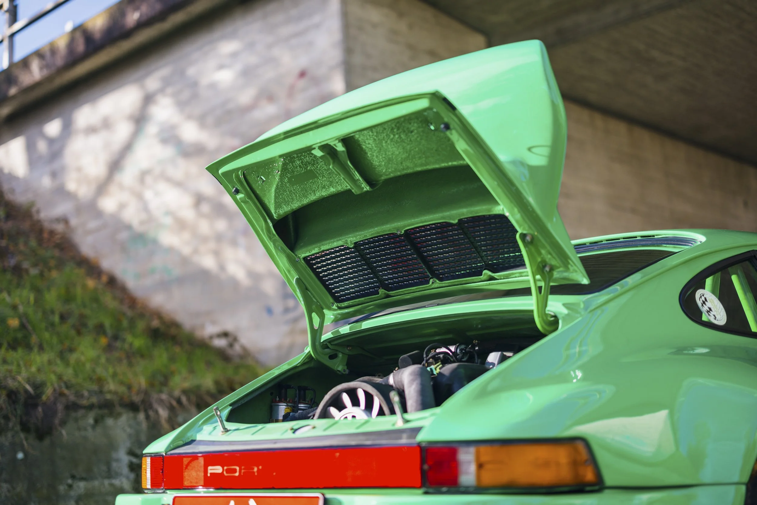 PORSCHE 911 2.7 GRÜN DLS AUTOMOBILE_-52.jpg