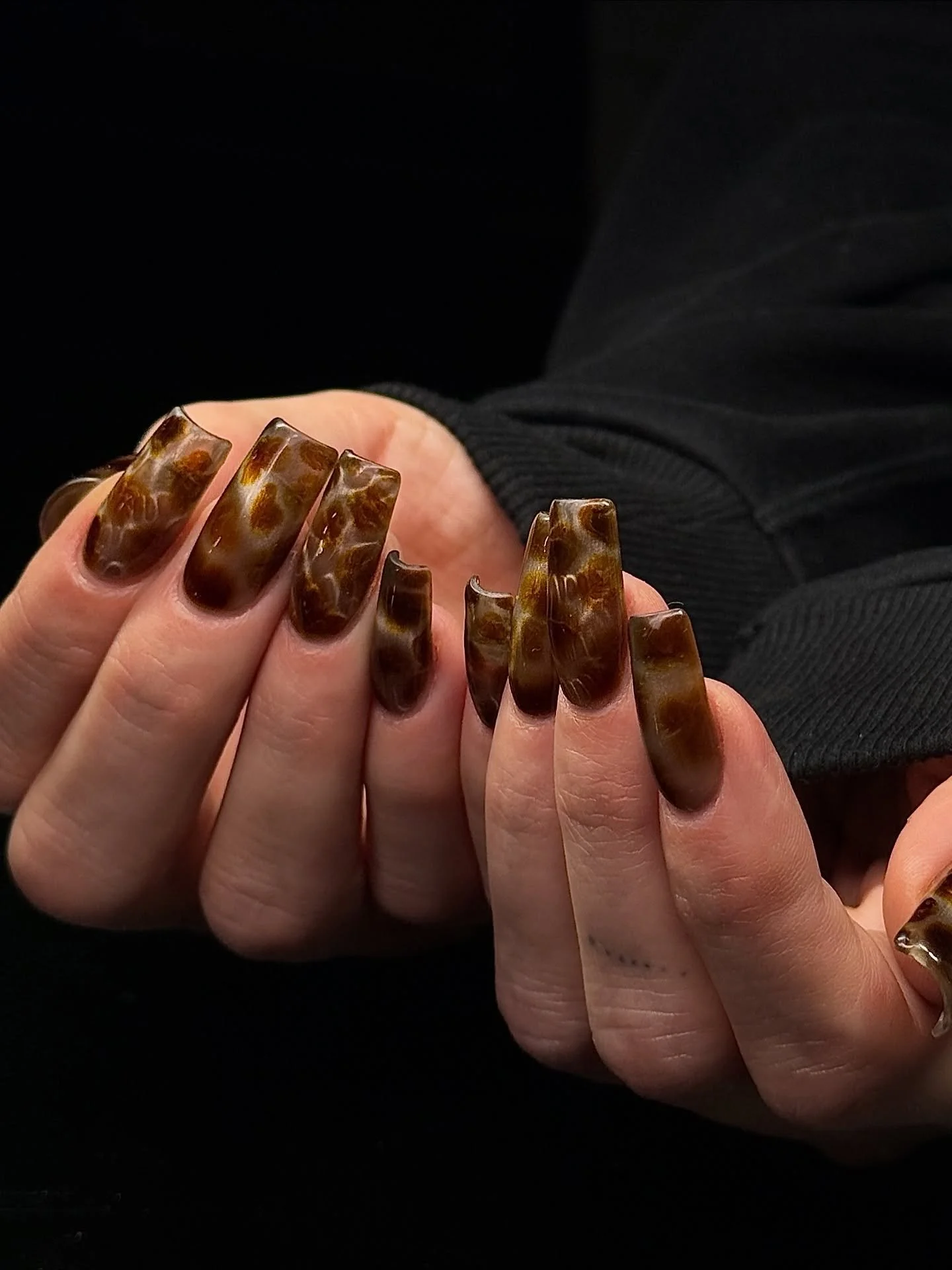 Little bit of this, little bit of that ✨ Blooming gel and cat eye partyyyyy by @serenadidem for @flauritajackson 
.⁠
Gel-X &bull; Level 3
📍 179 orchard street, nyc⁠
⁠
NYC nails, fall nail inspo, nail tech