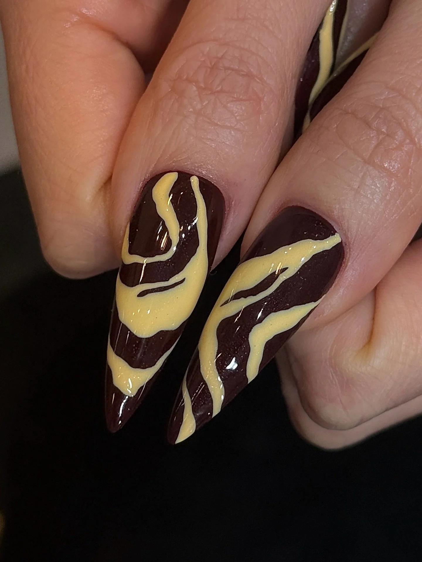 Giving chocolate vanilla swirl cheesecake brownie (sounds so good right now) 🤤🍫 by @serendidem⁠
.⁠
Gel-X &bull; Level 3⁠
📍179 Orchard Street, Lower East Side ⁠
⁠