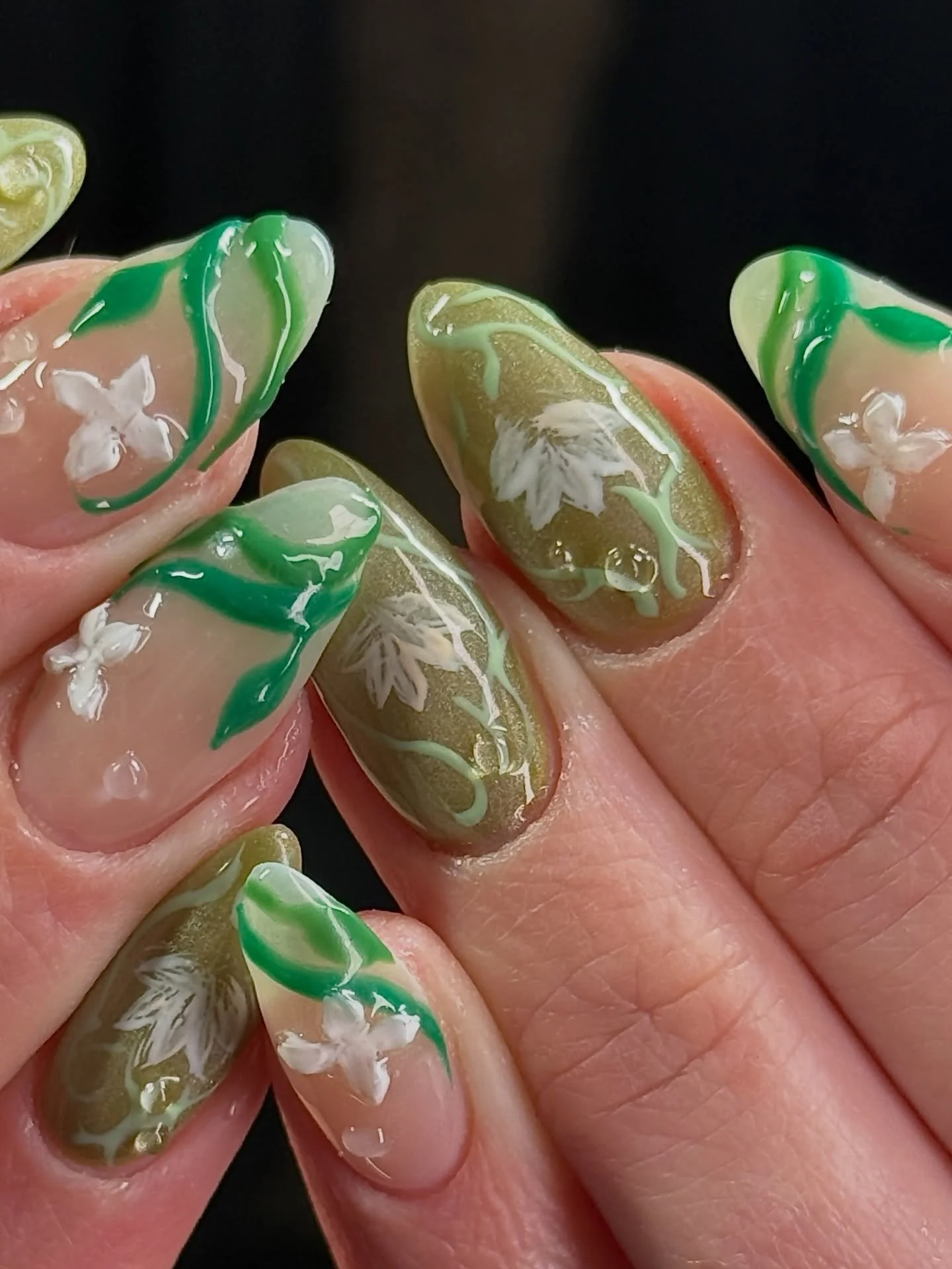 It&rsquo;s that seasonnnn 🌸🪷 Spring moodboard on natural nails by Ruby @nailzonmarz