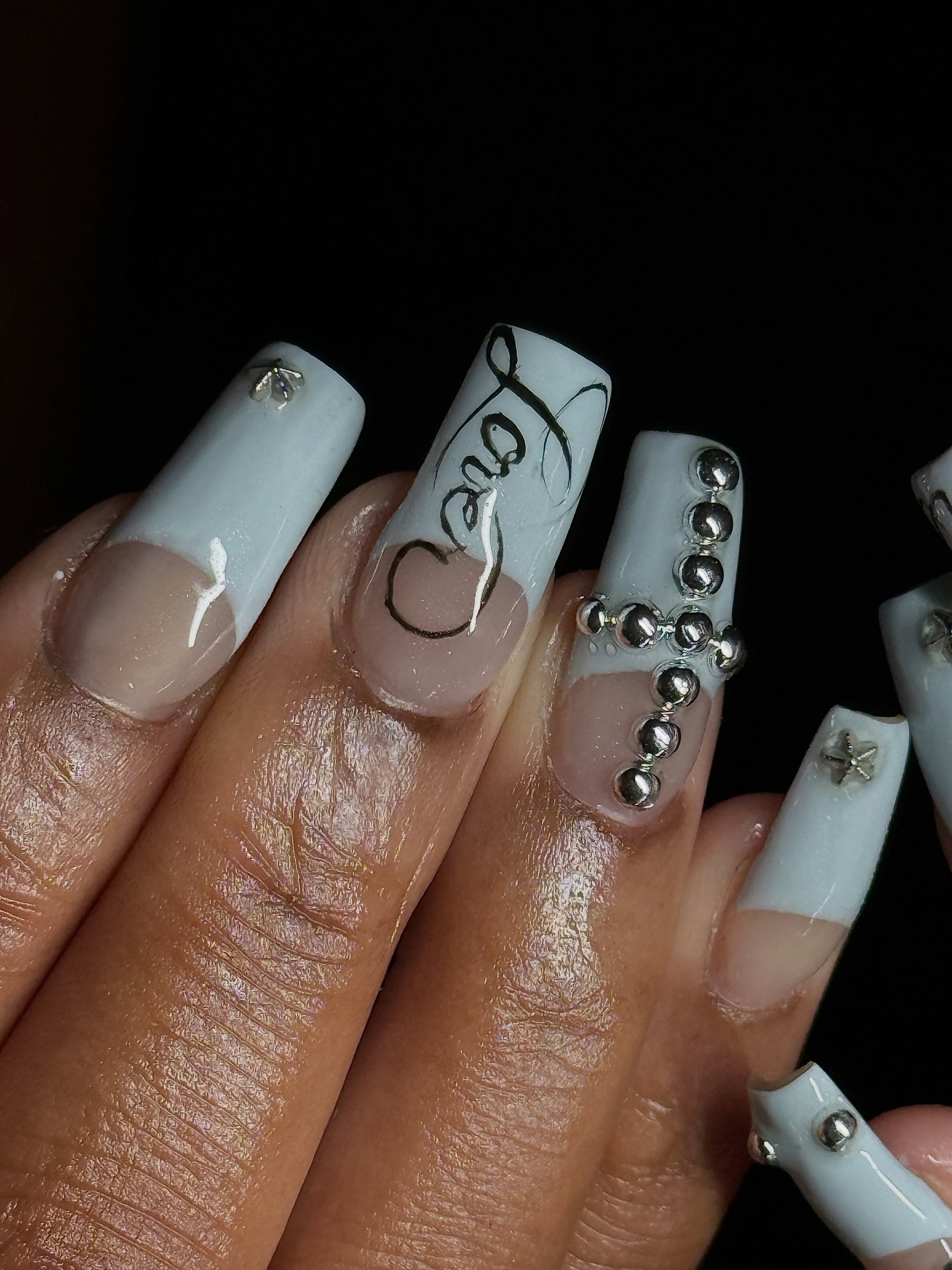 Lover girl script 🖋️ Hand painted on natural nails by Jenna @jennyiounails 🩵⁠
.⁠
Structured Gel &bull; Level 3⁠
📍179 Orchard Street