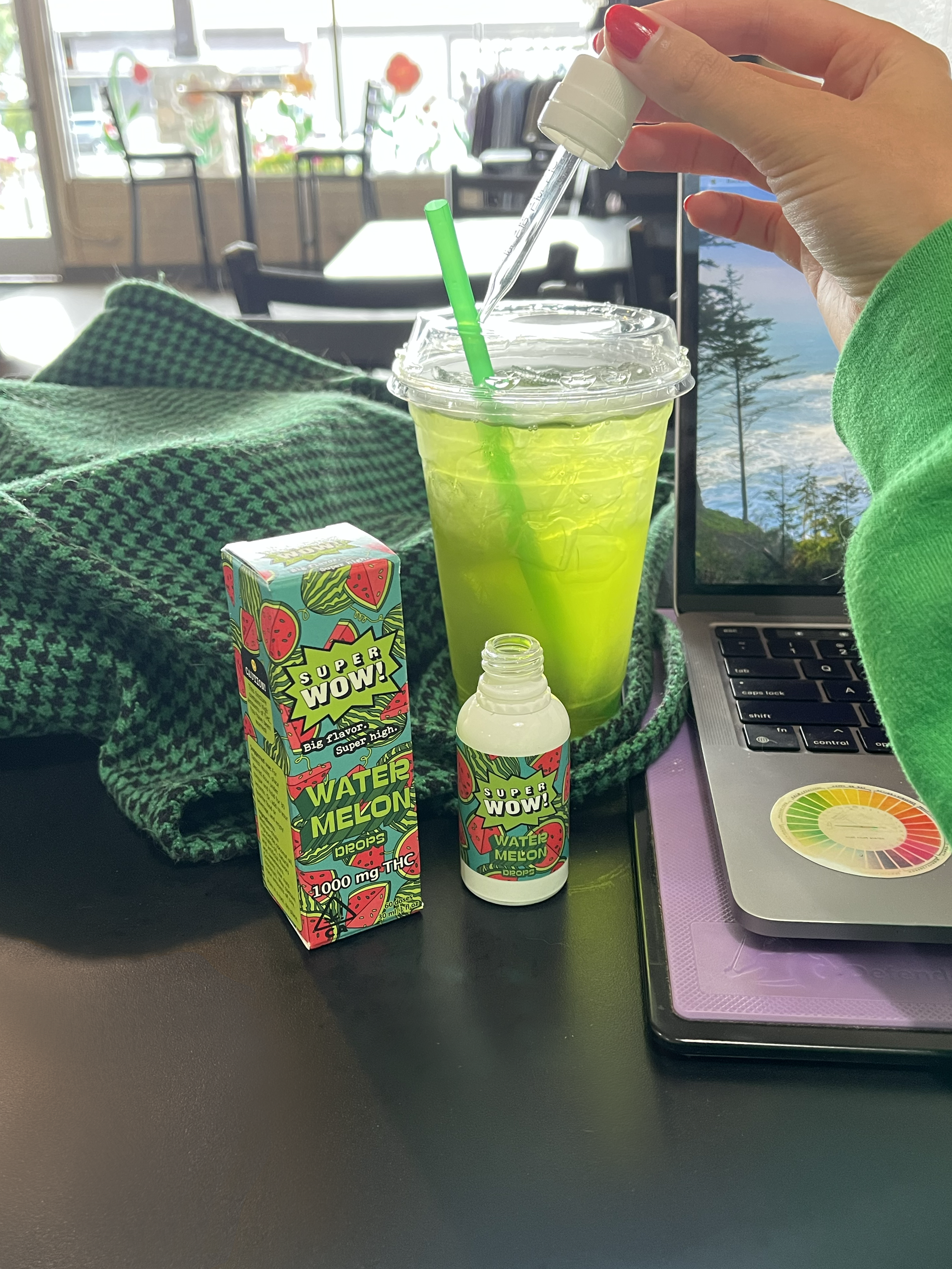 SW-WatermlnDrinkGreen.png