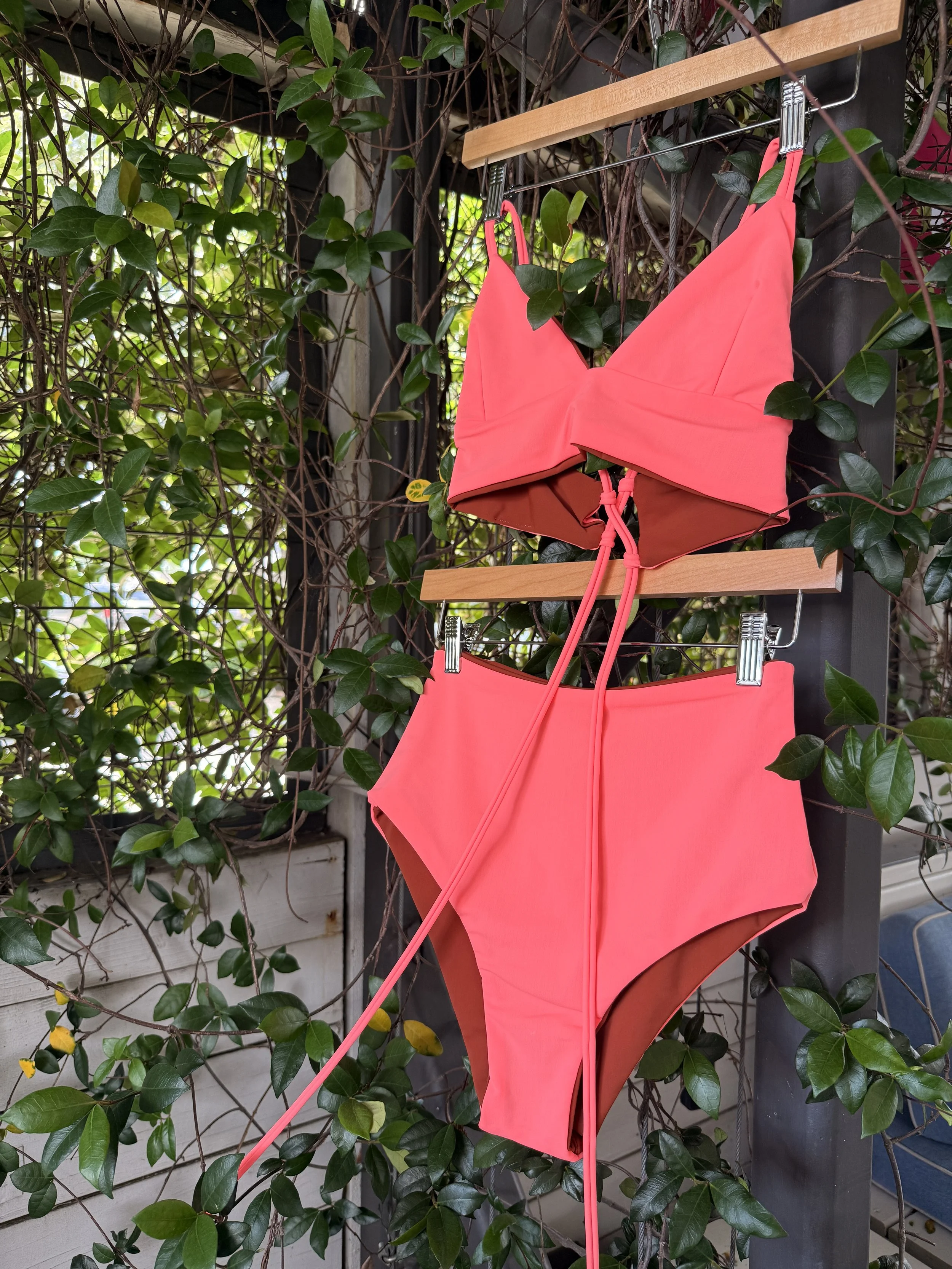 ready-to-ship MIMI top +BETTY bottoms