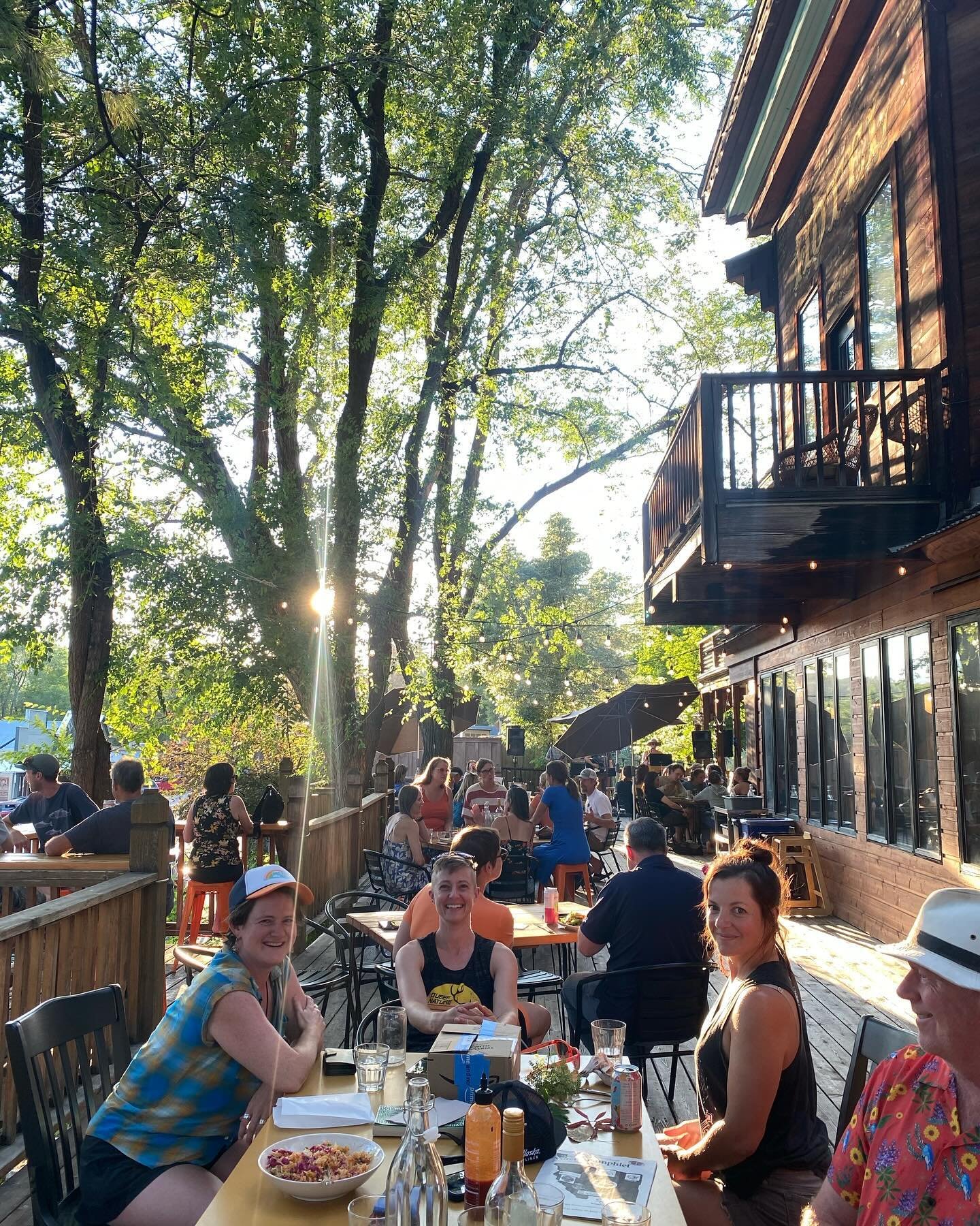 Hi! Yes! Tonight kicks off the summer series of Big Deck Thursdays 💫🎶🎤🎸

Music starts at 6 and goes till closing, at 8.

We plan to have music every Thursday for the whole summer, as long as weather and air quality permits.

Be forewarned - our d