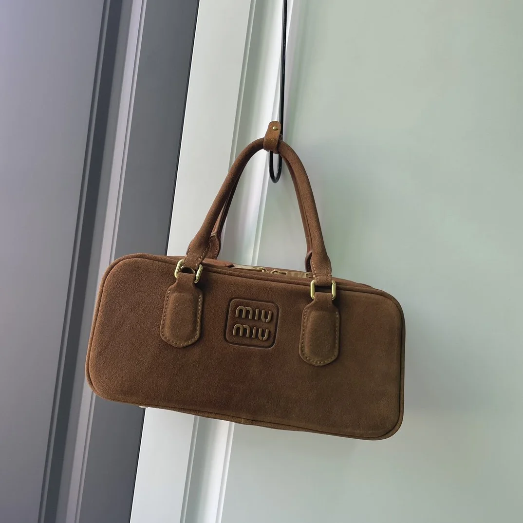 MUI SUEDE BAG
