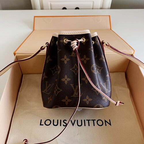 LV BAGS & WALLETS — OMYDESIGNER