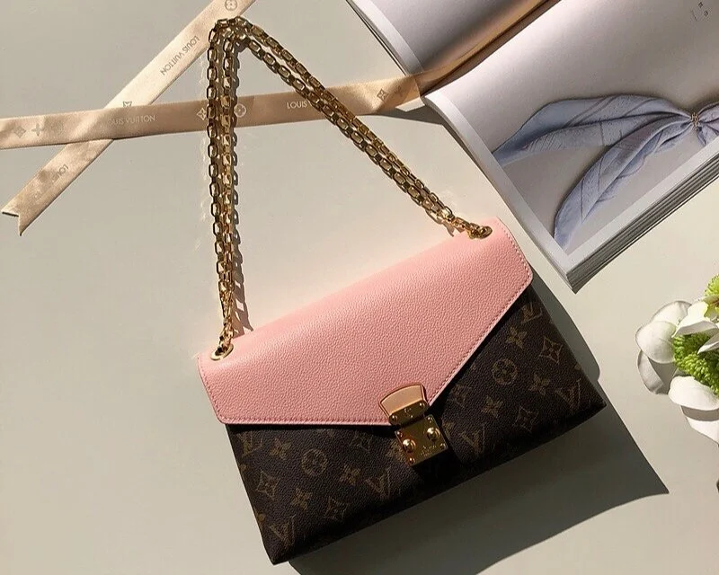 LV MONOGRAM