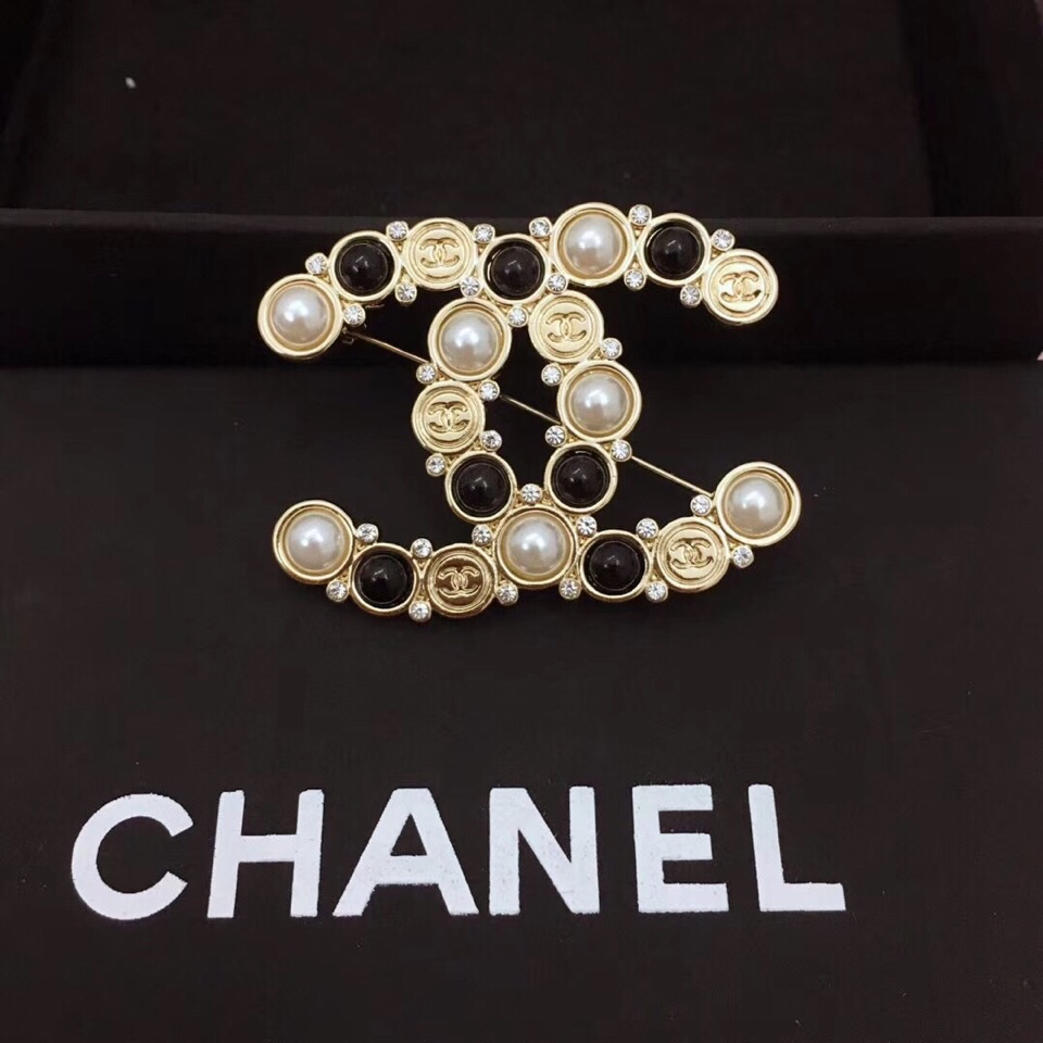 CC BROOCH