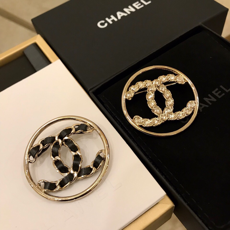 CC BROOCH