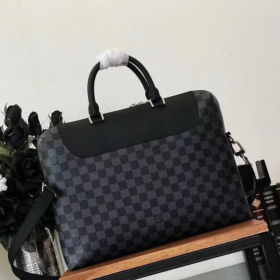 LV BUSINESS BAG