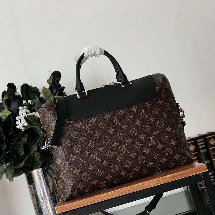 LV BUSINESS BAG