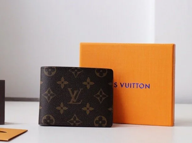 LV MULTIPLE WALLET